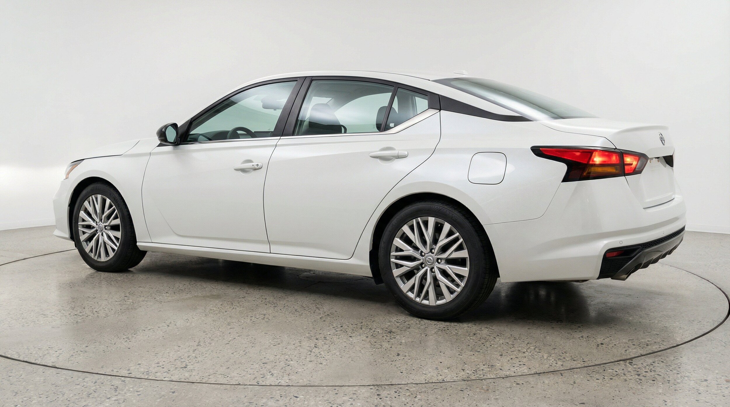 Thumbnail: 2025 Nissan Altima - 6