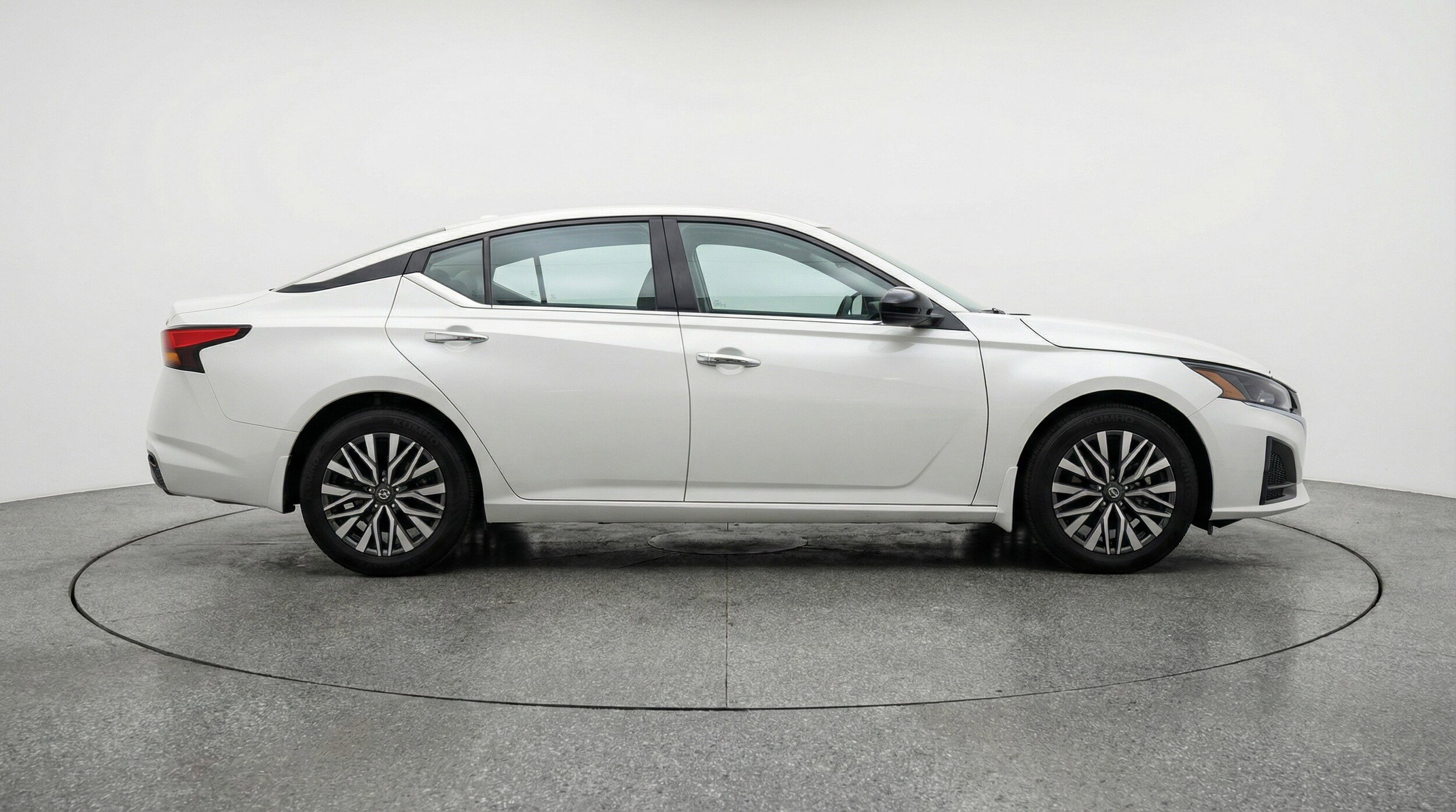 Thumbnail: 2025 Nissan Altima - 11