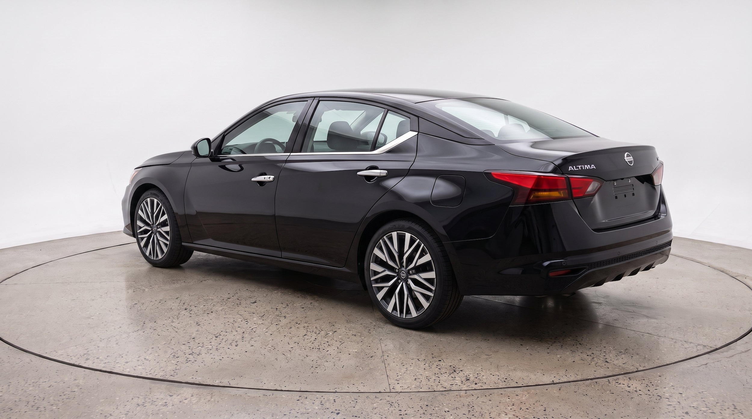 Thumbnail: 2025 Nissan Altima - 6