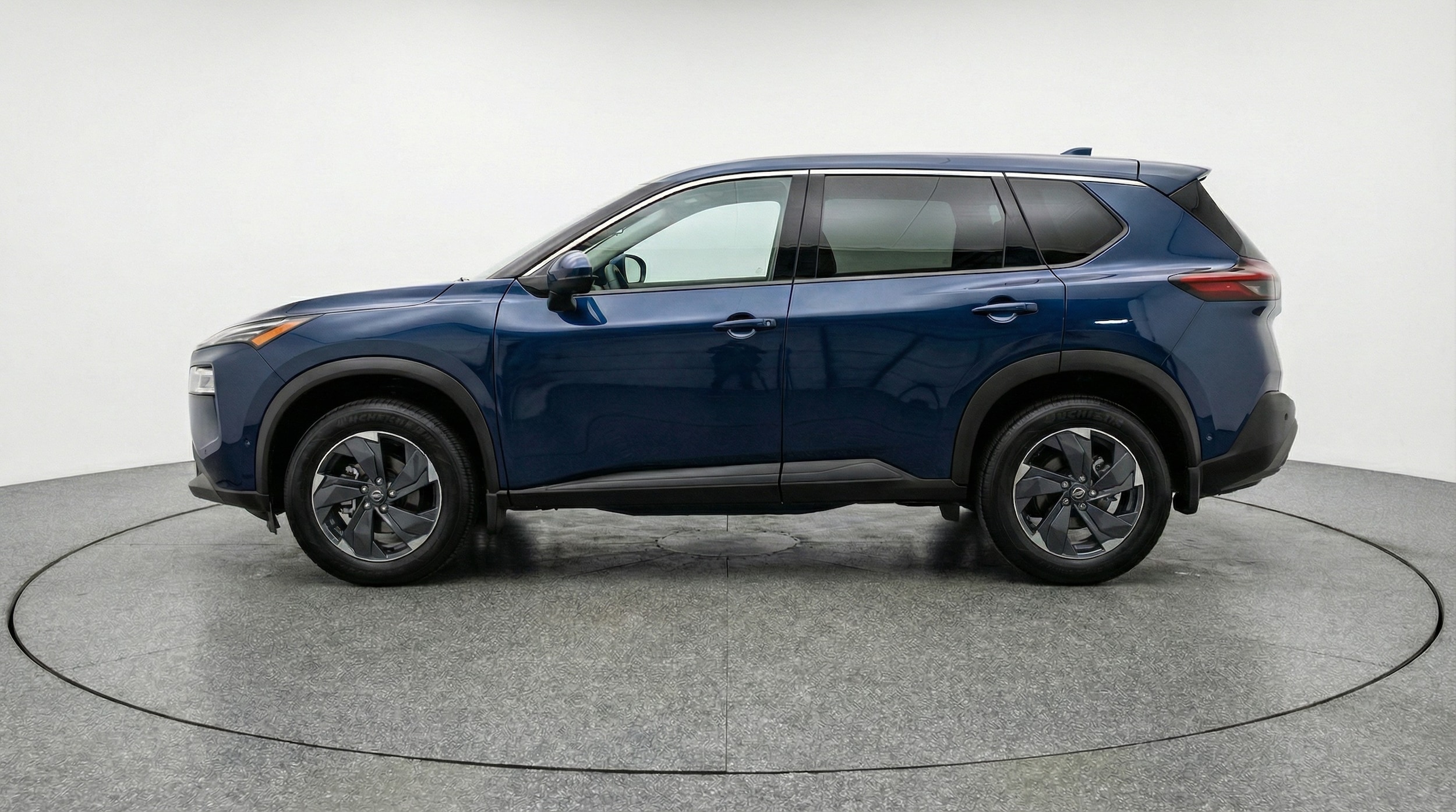 Thumbnail: 2025 Nissan Rogue - 4