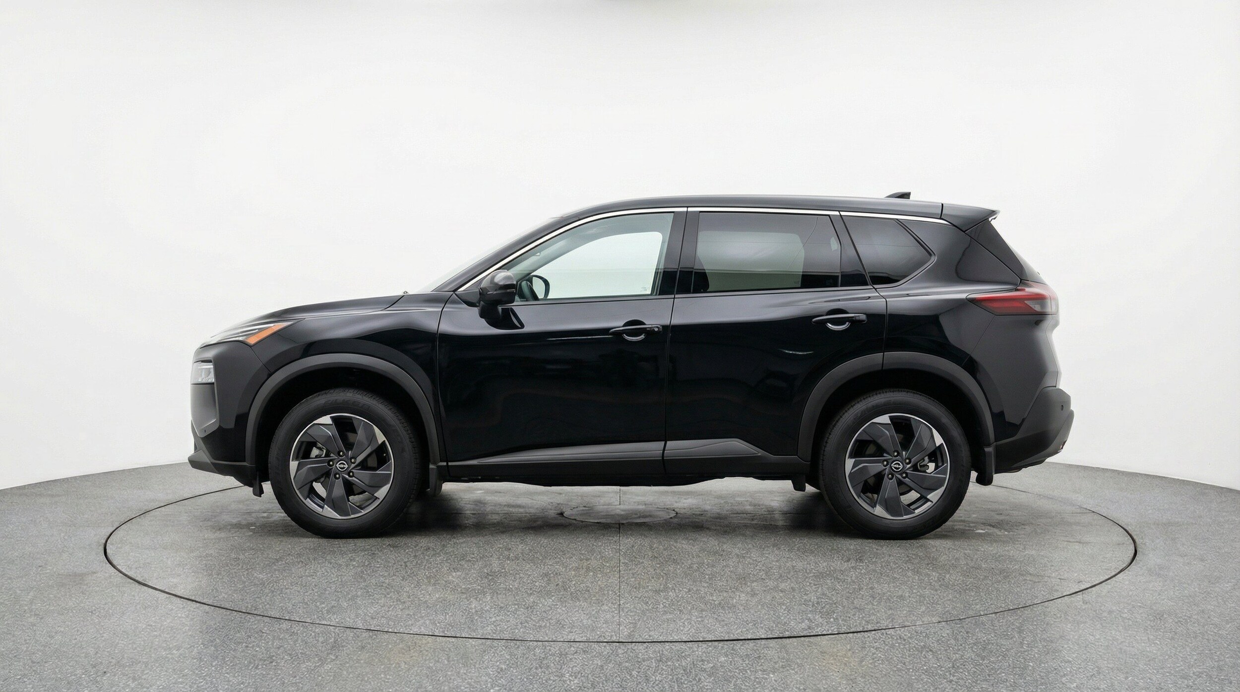 Thumbnail: 2025 Nissan Rogue - 5