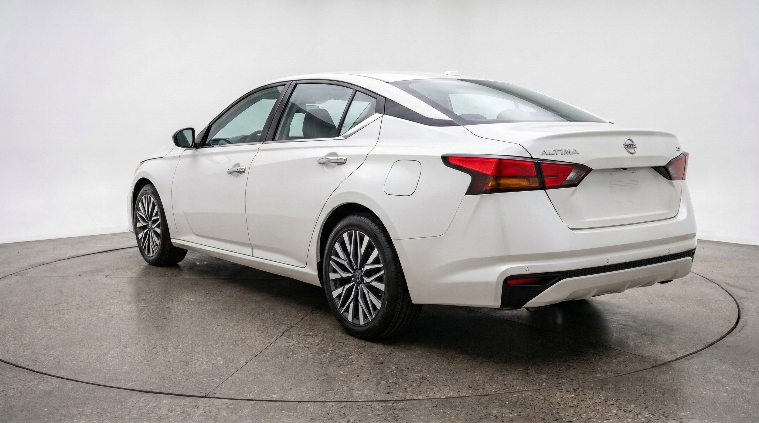 Thumbnail: 2025 Nissan Altima - 6