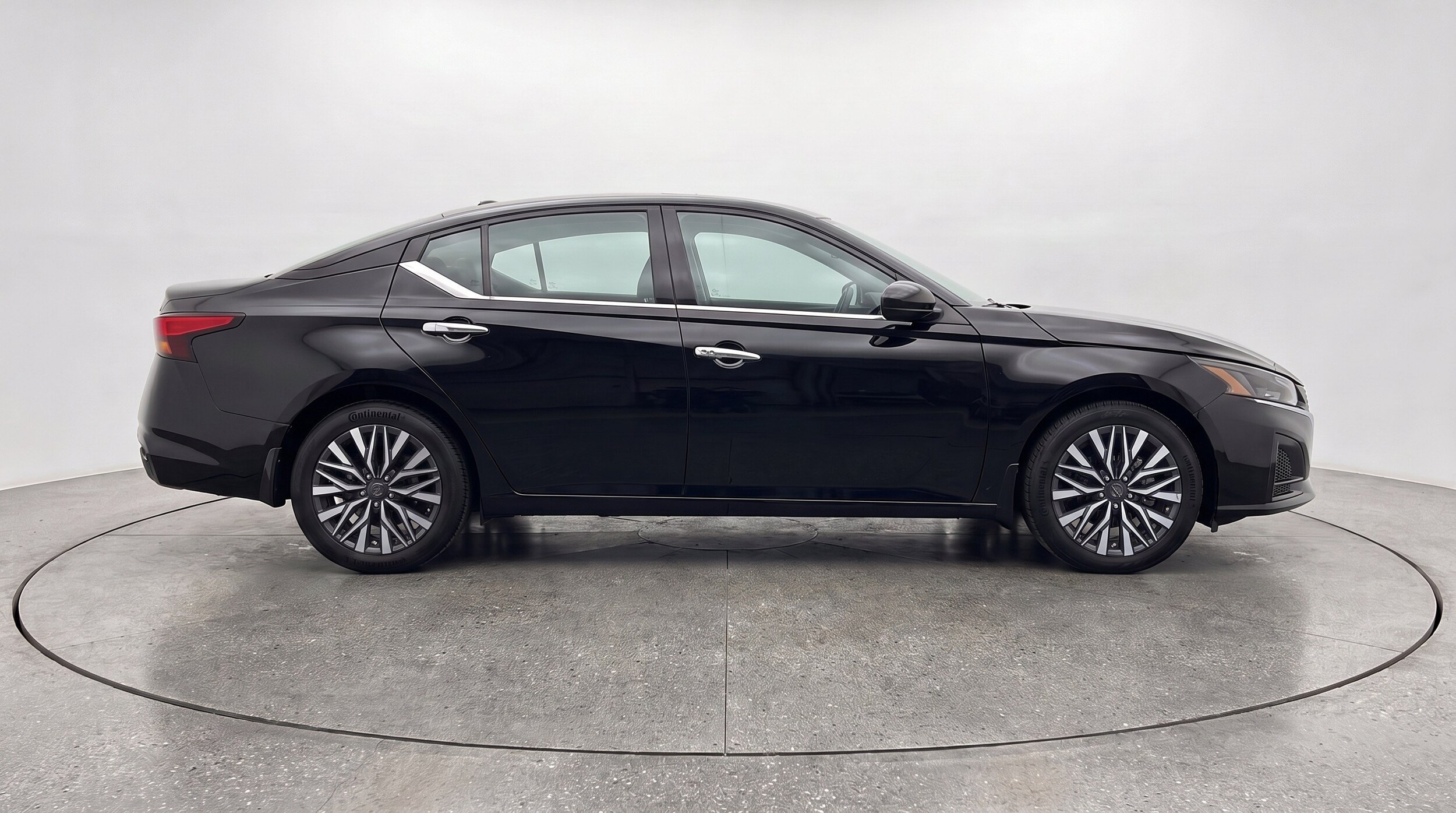 Thumbnail: 2025 Nissan Altima - 11