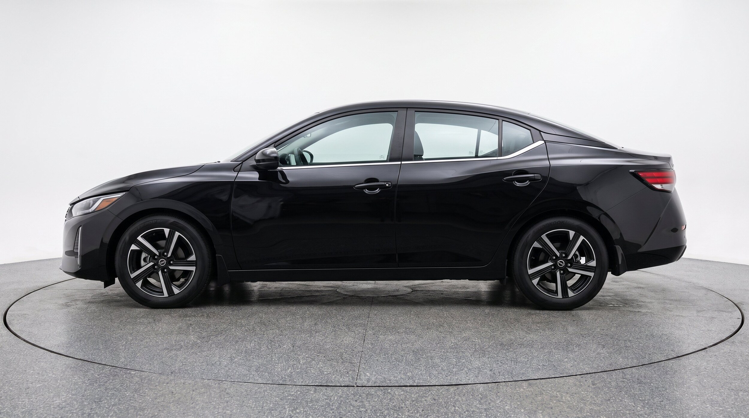 Thumbnail: 2025 Nissan Sentra - 5