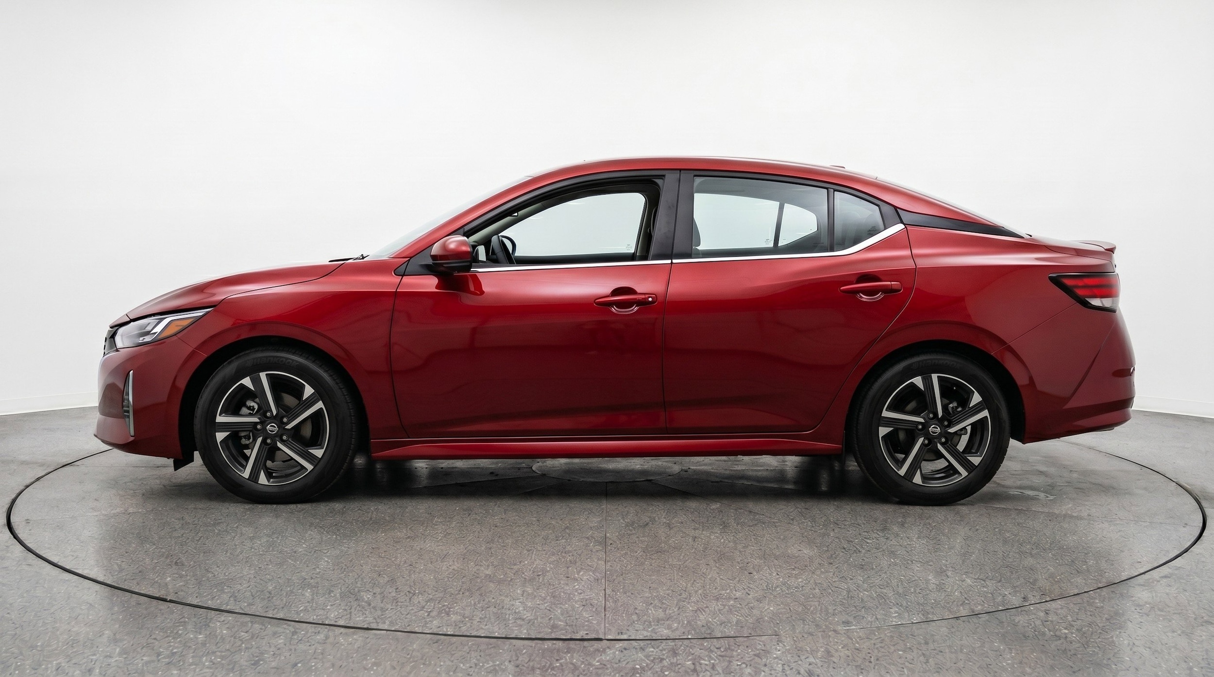 Thumbnail: 2025 Nissan Sentra - 5