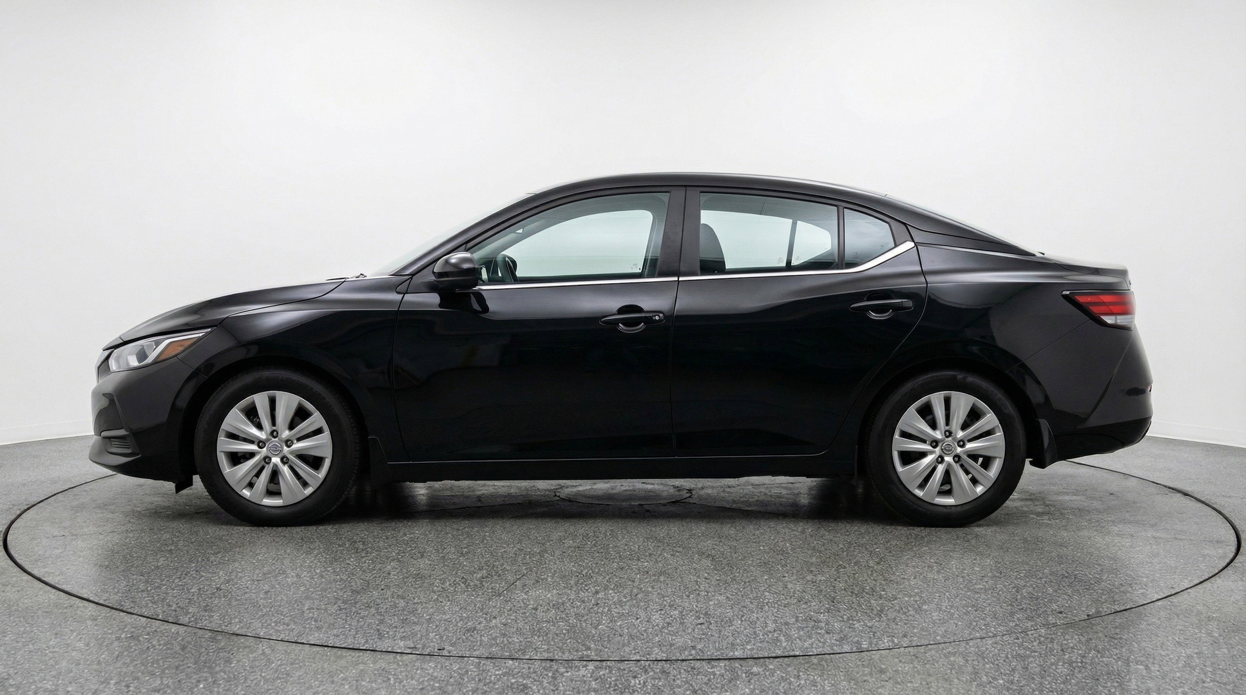 Thumbnail: 2025 Nissan Sentra - 5