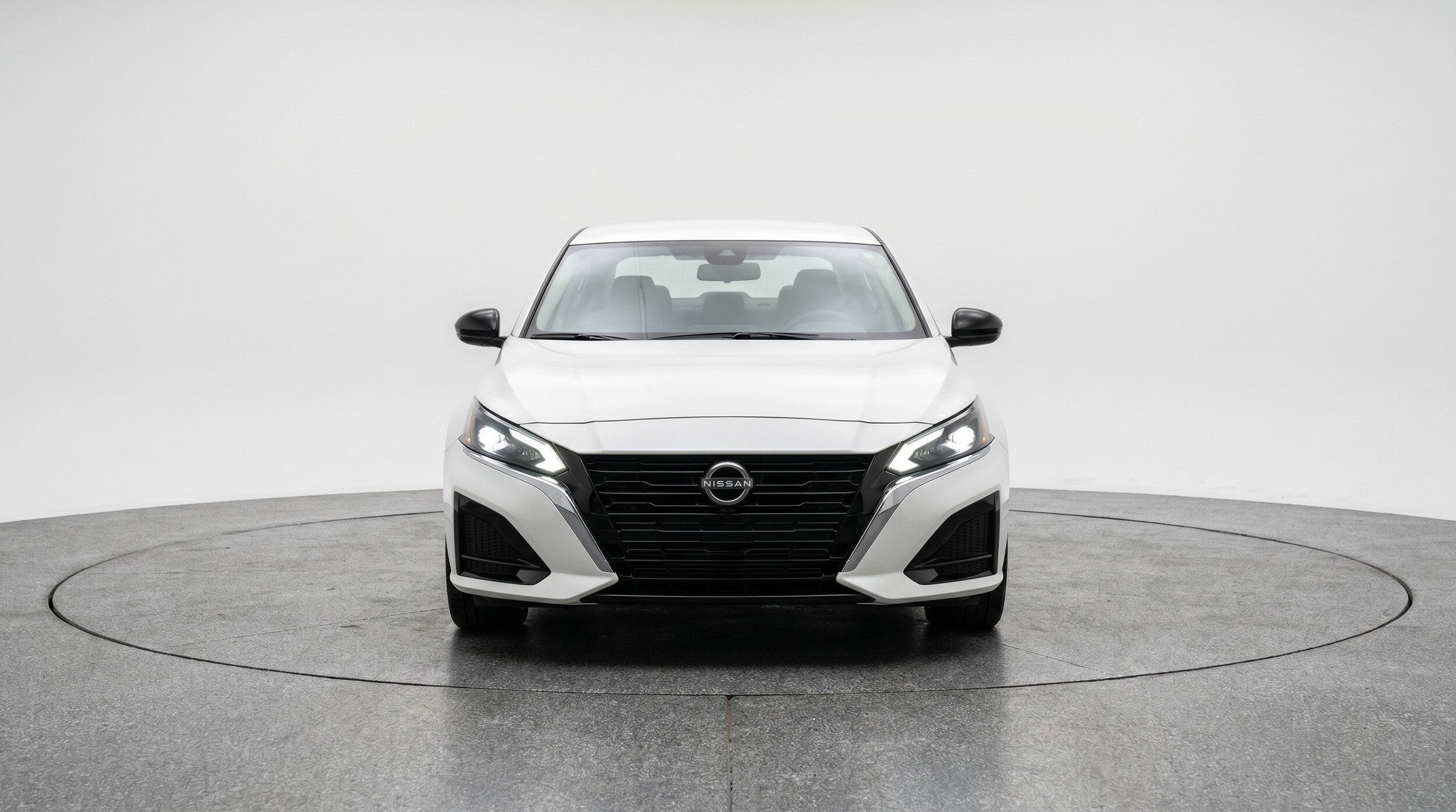 Thumbnail: 2025 Nissan Altima - 2