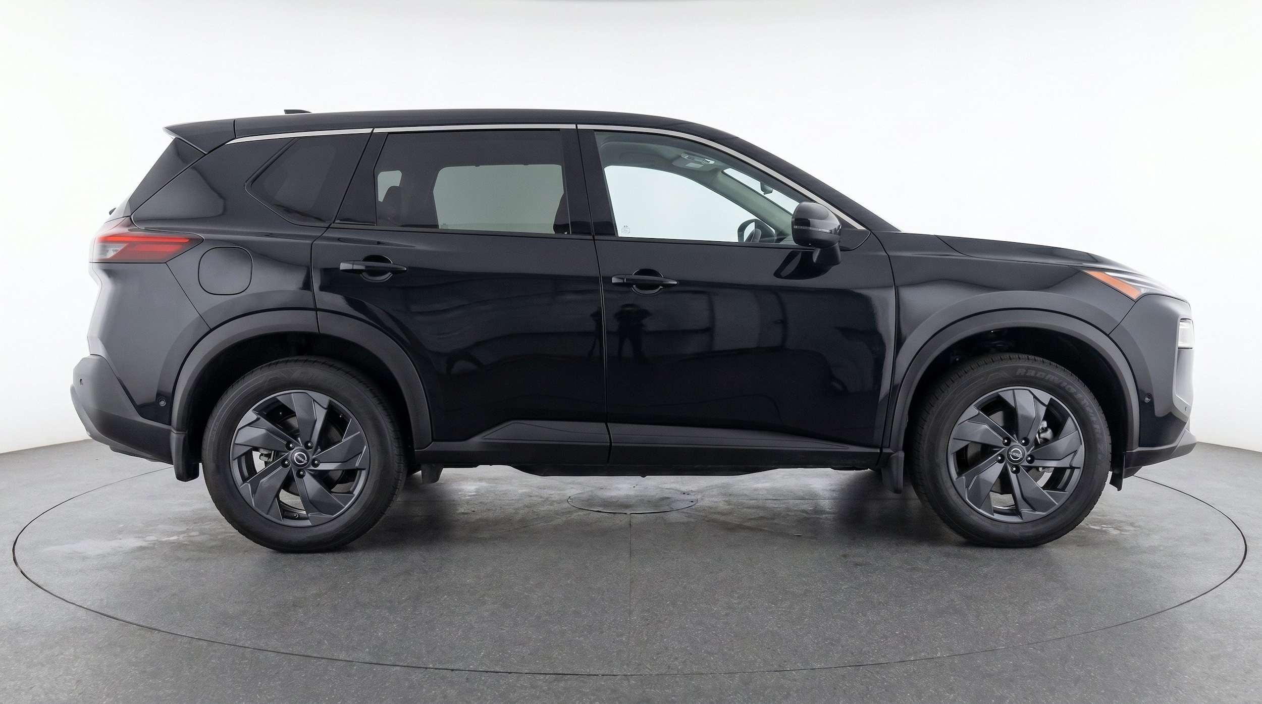 Thumbnail: 2025 Nissan Rogue - 10