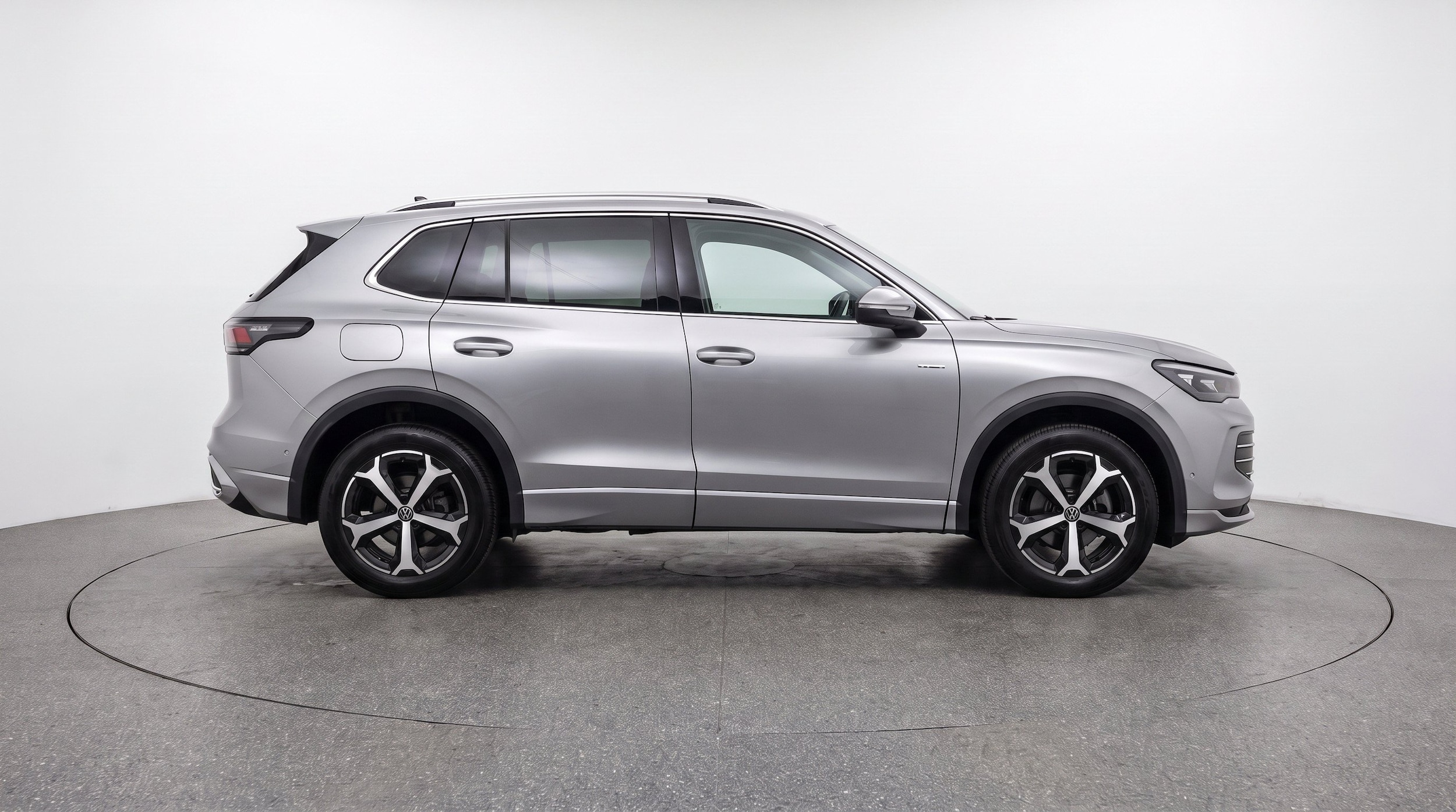 Thumbnail: 2026 Volkswagen Tiguan - 11