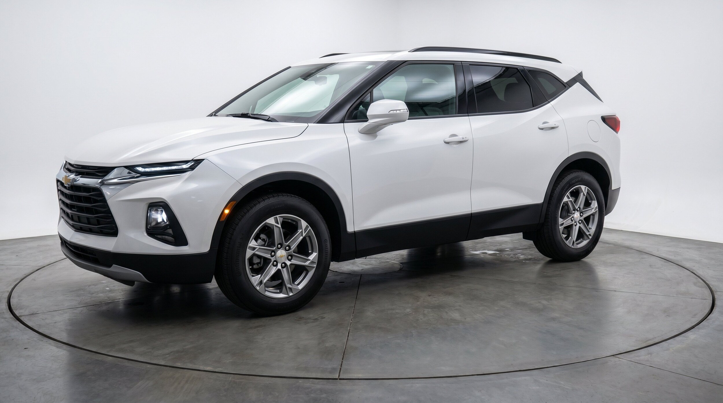 Thumbnail: 2025 Chevrolet Blazer - 3