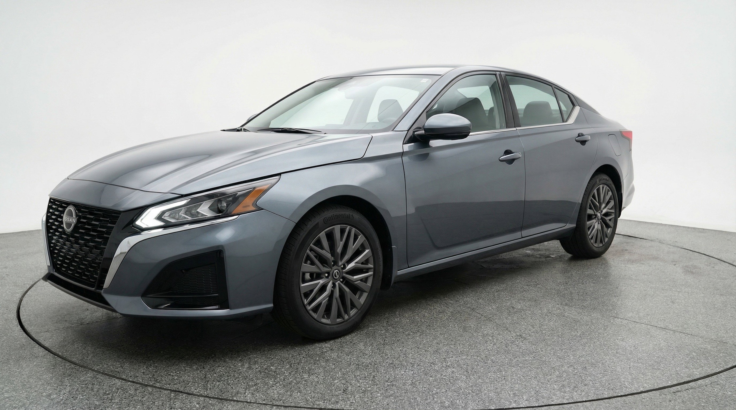 Thumbnail: 2025 Nissan Altima - 3