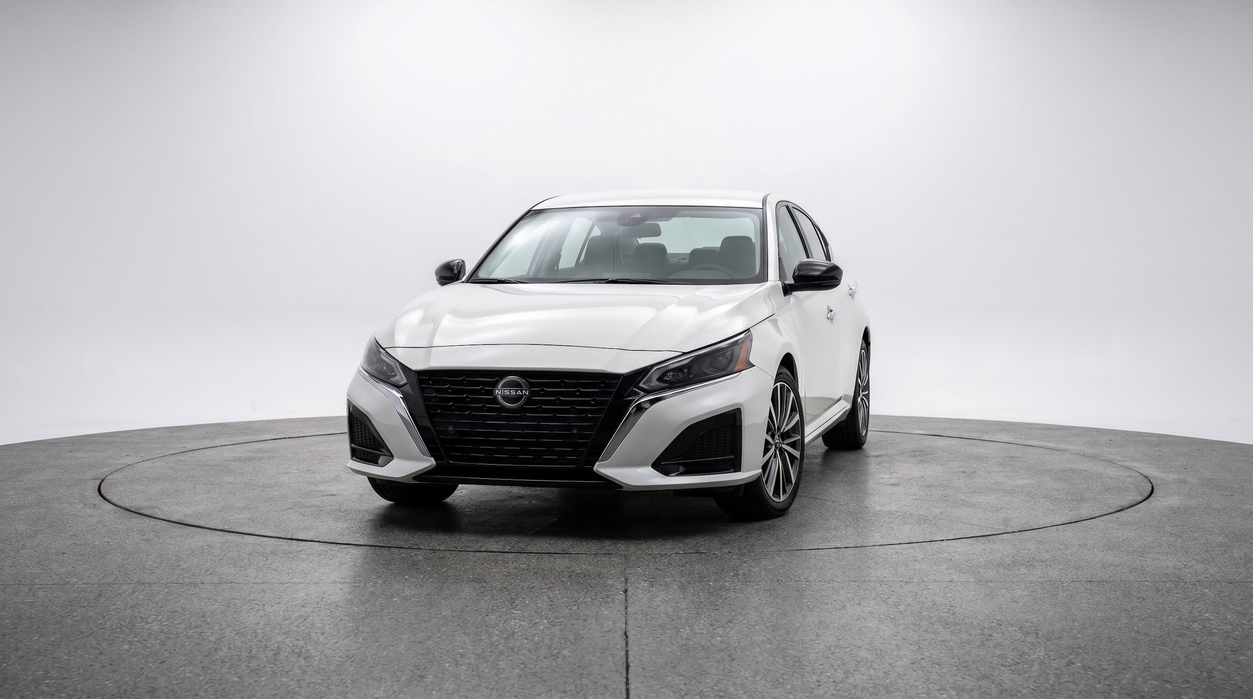 Thumbnail: 2025 Nissan Altima - 2