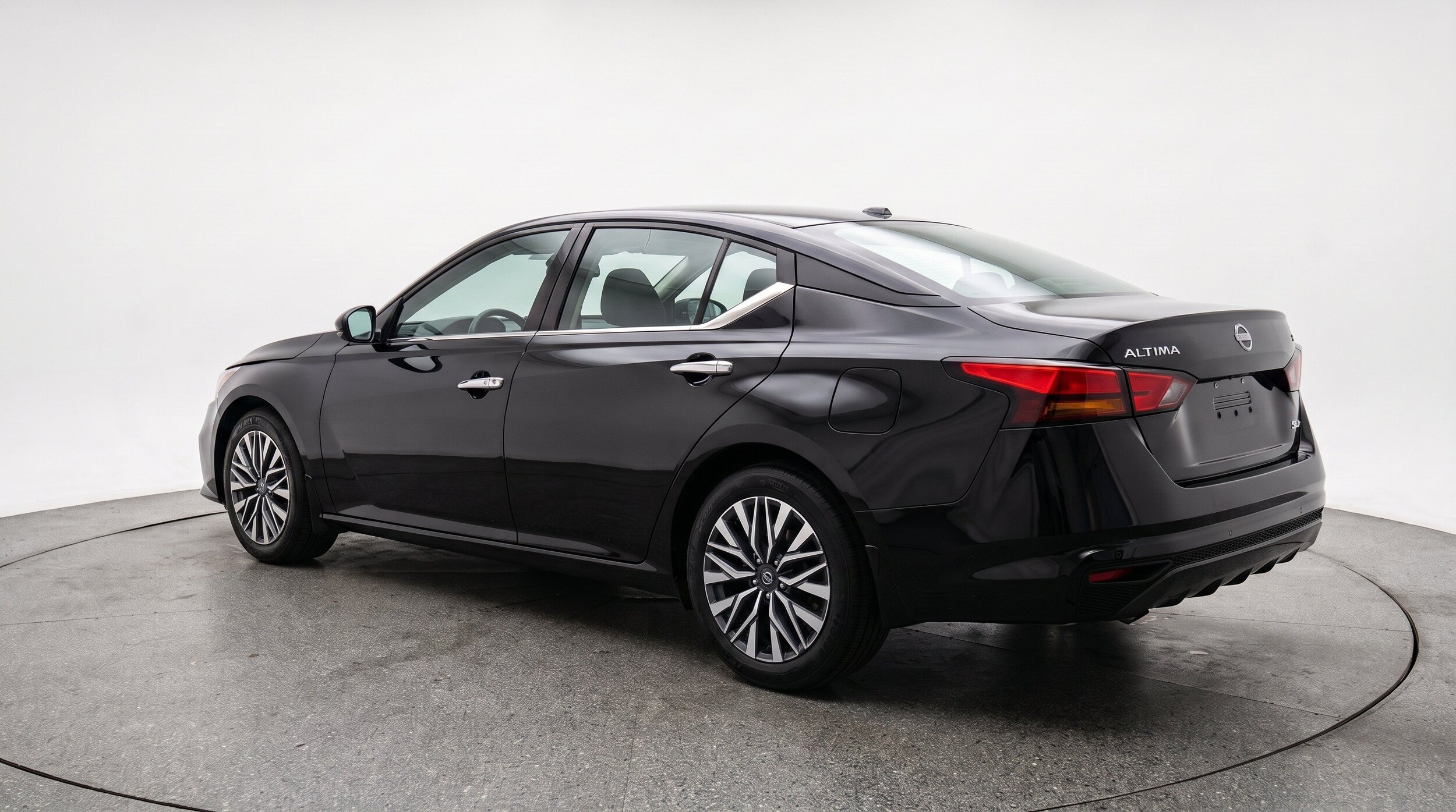 Thumbnail: 2025 Nissan Altima - 6