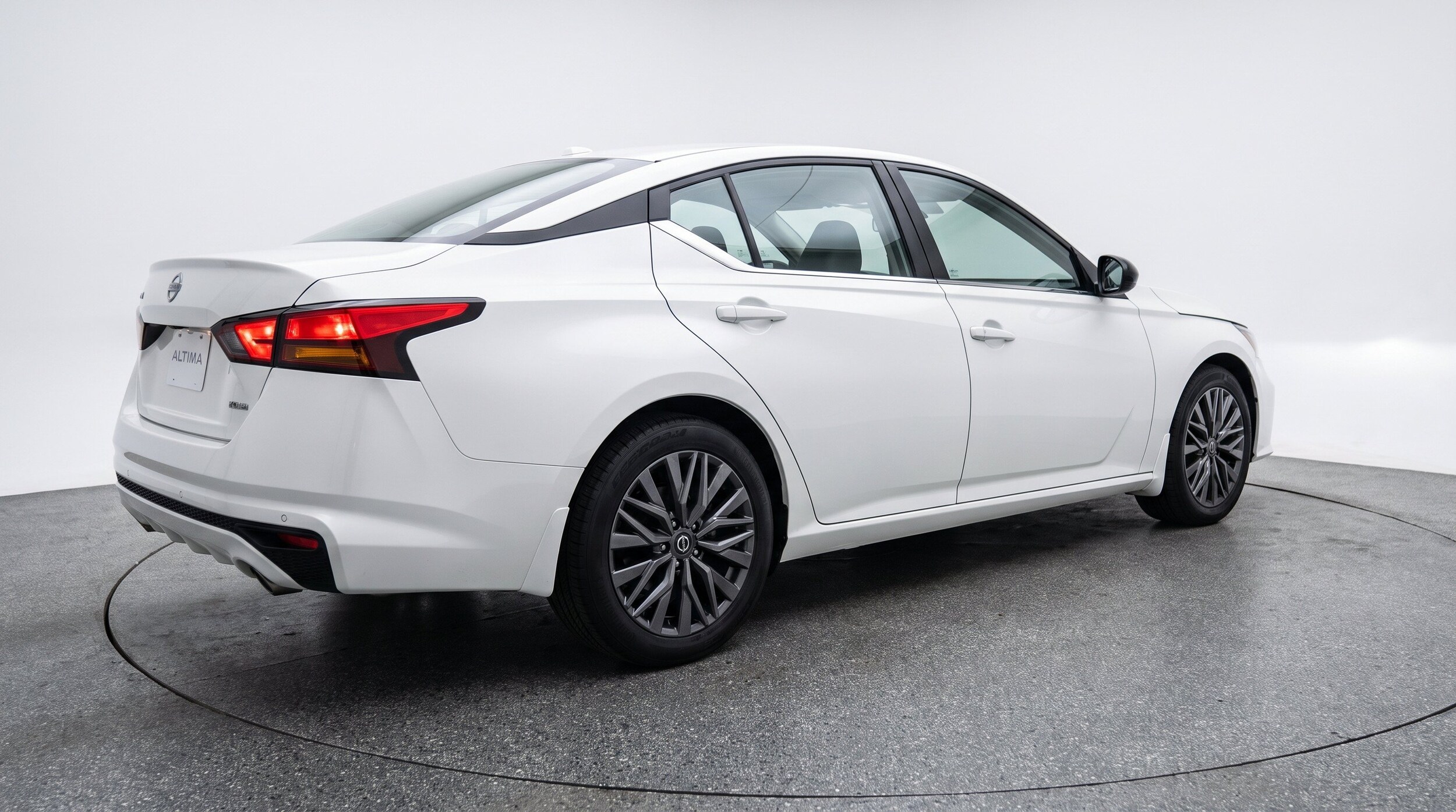 Thumbnail: 2025 Nissan Altima - 9
