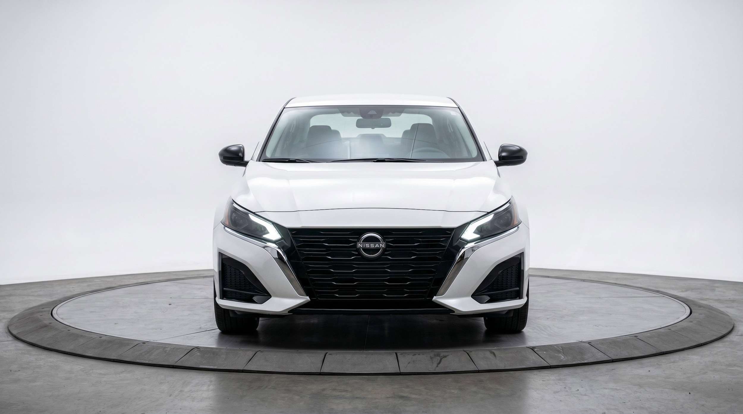 Thumbnail: 2025 Nissan Altima - 2