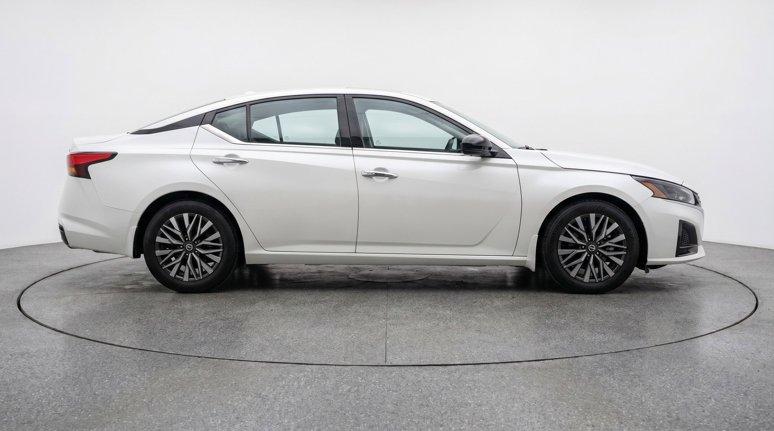 Thumbnail: 2025 Nissan Altima - 11