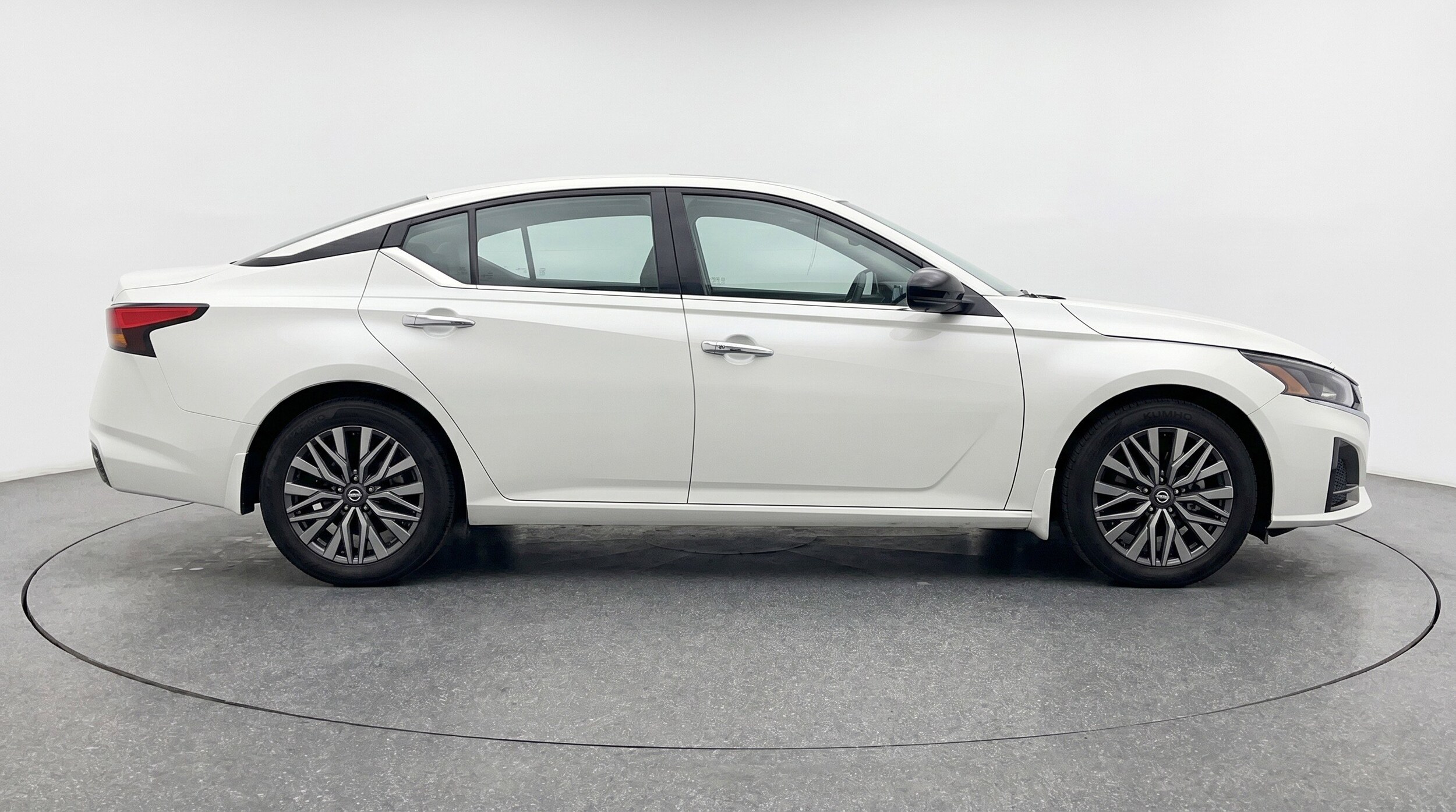 Thumbnail: 2025 Nissan Altima - 11