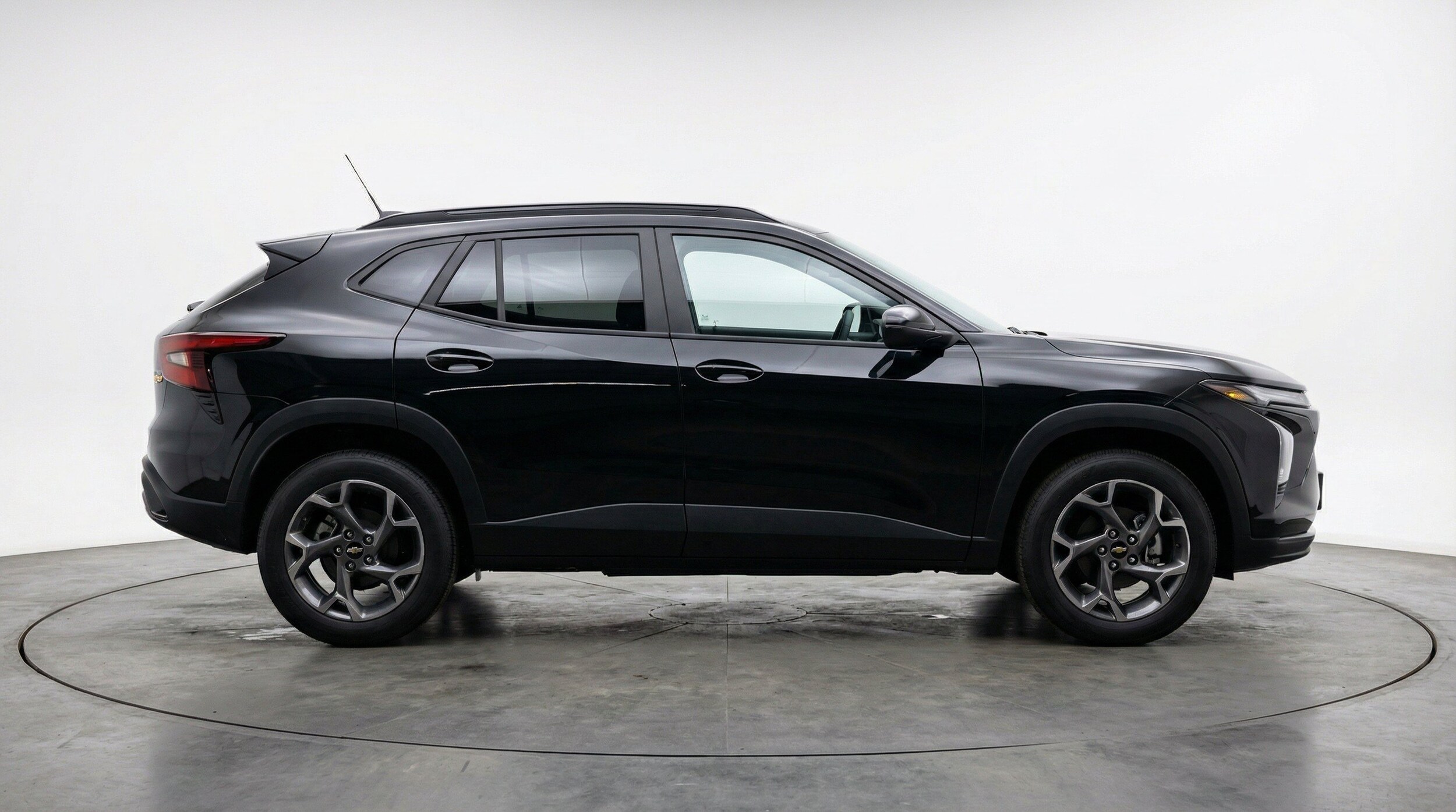 Thumbnail: 2025 Chevrolet Trax - 11