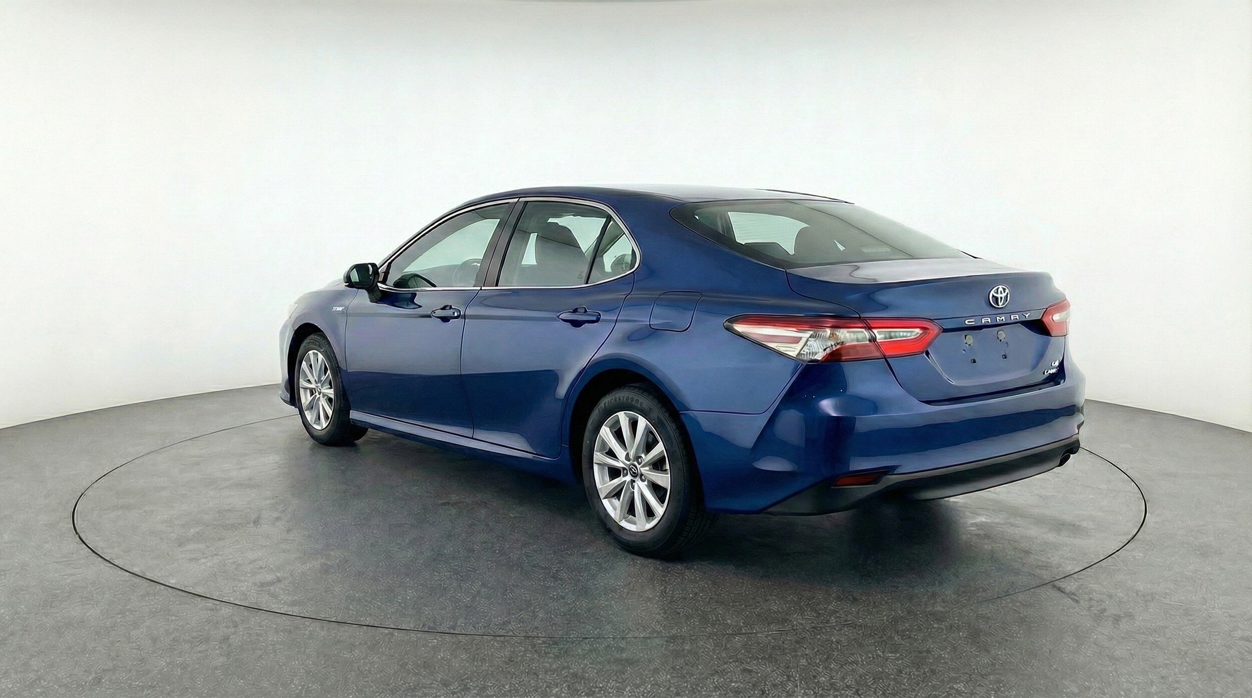 Thumbnail: 2025 Toyota Camry - 6