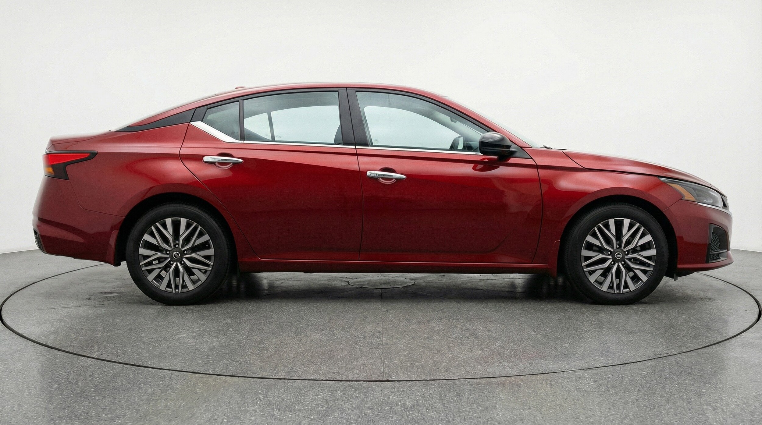 Thumbnail: 2025 Nissan Altima - 11