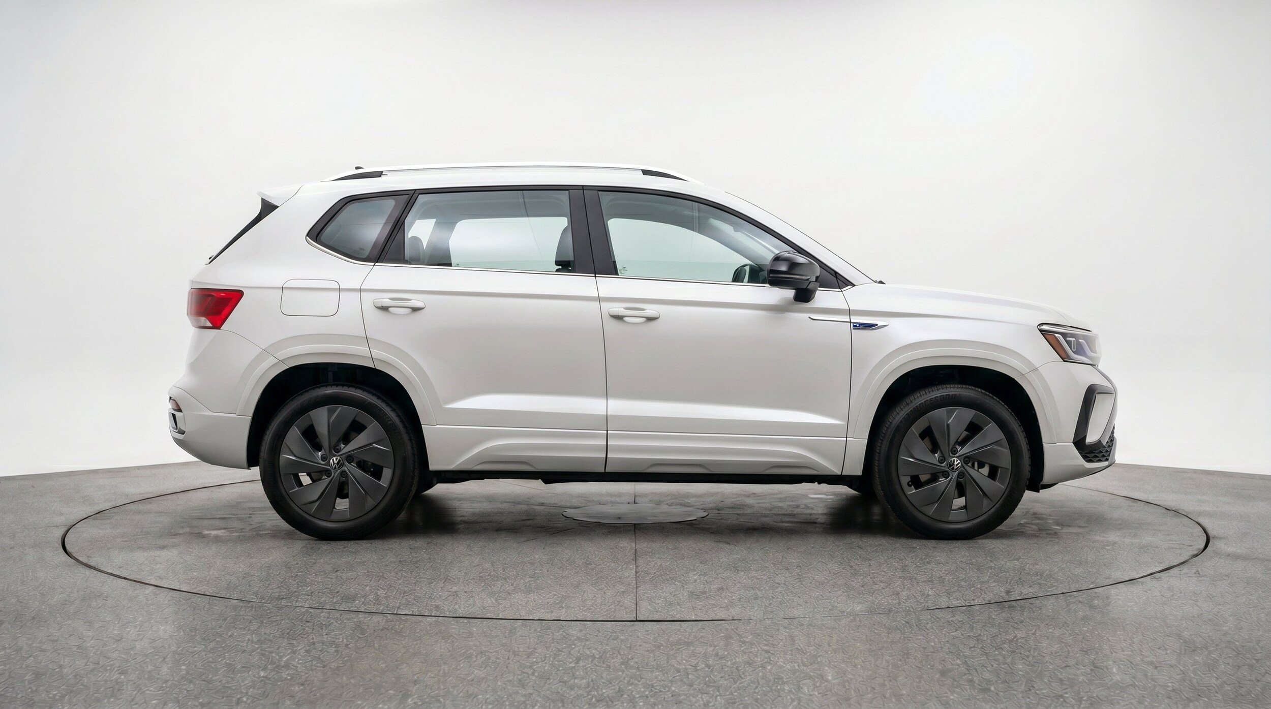 Thumbnail: 2026 Volkswagen Taos - 10