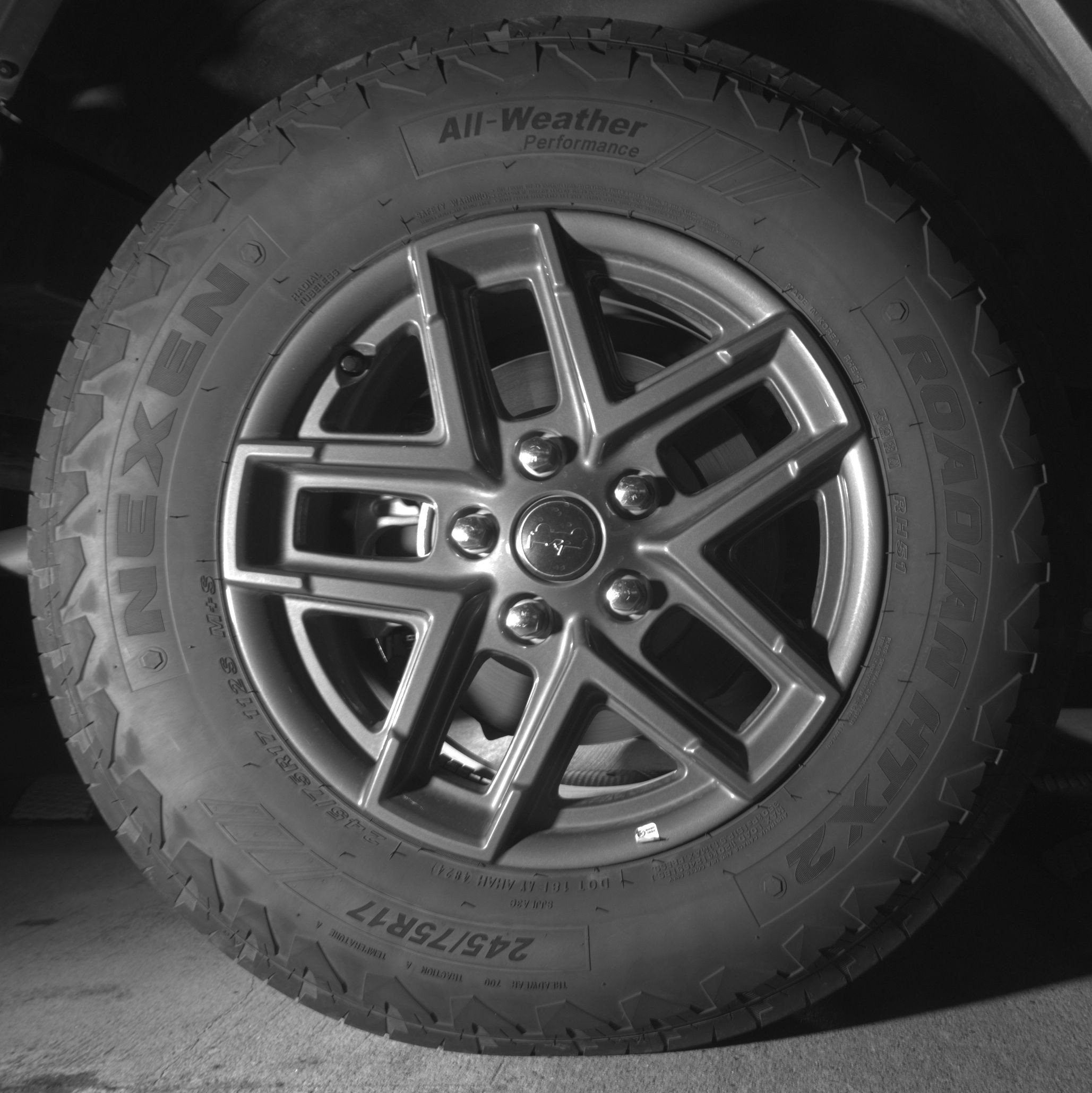 Thumbnail: 2025 Jeep Wrangler - 15