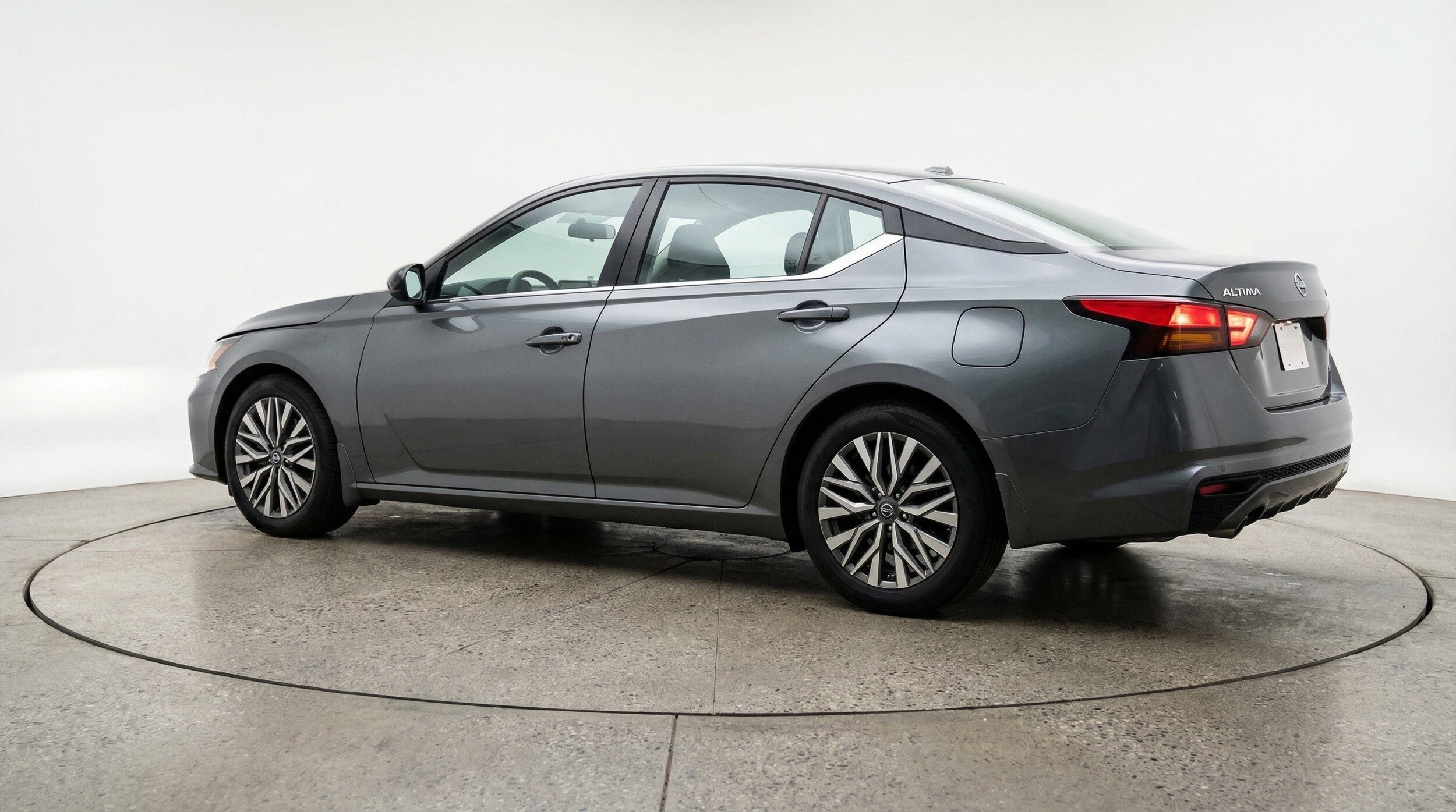 Thumbnail: 2025 Nissan Altima - 6