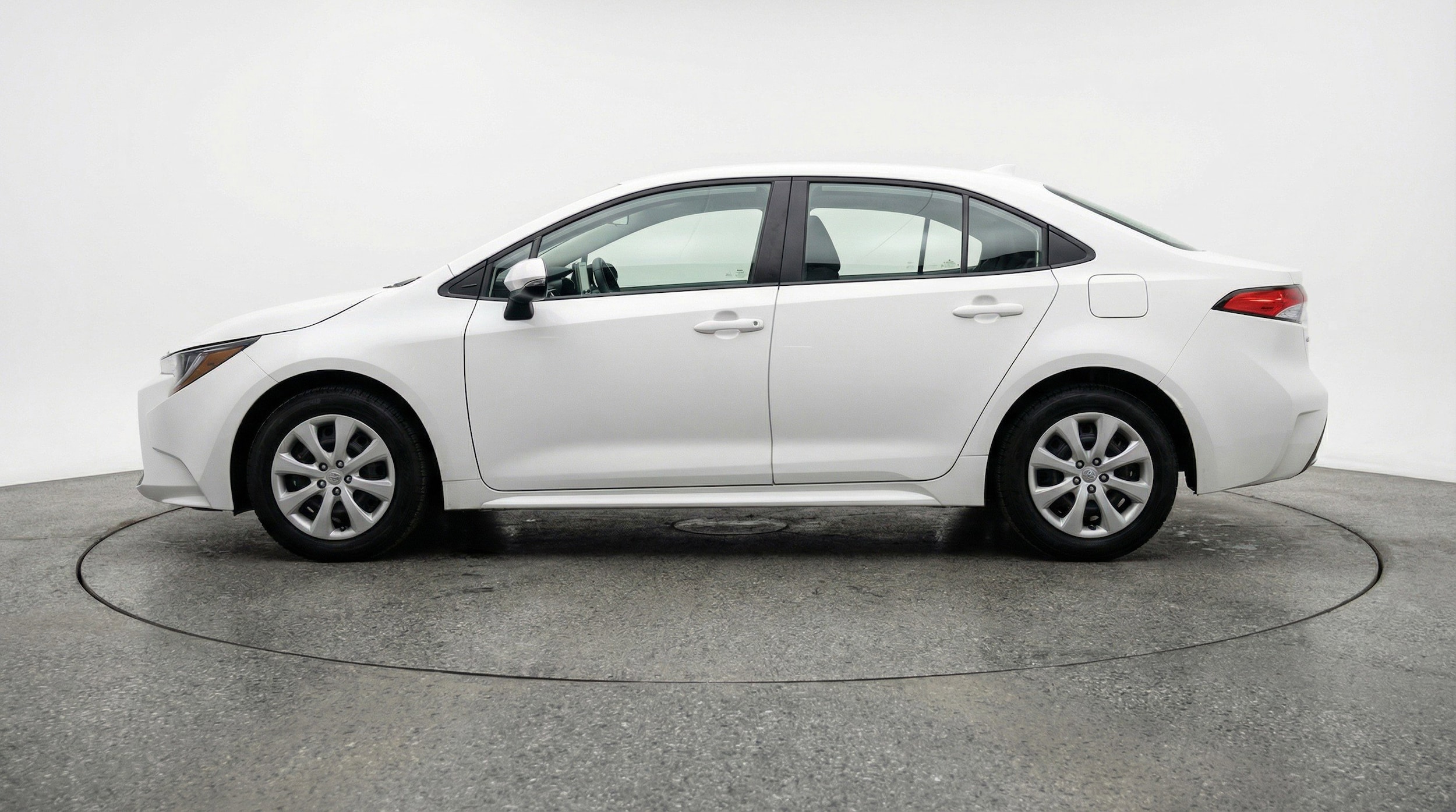 Thumbnail: 2025 Toyota Corolla - 5