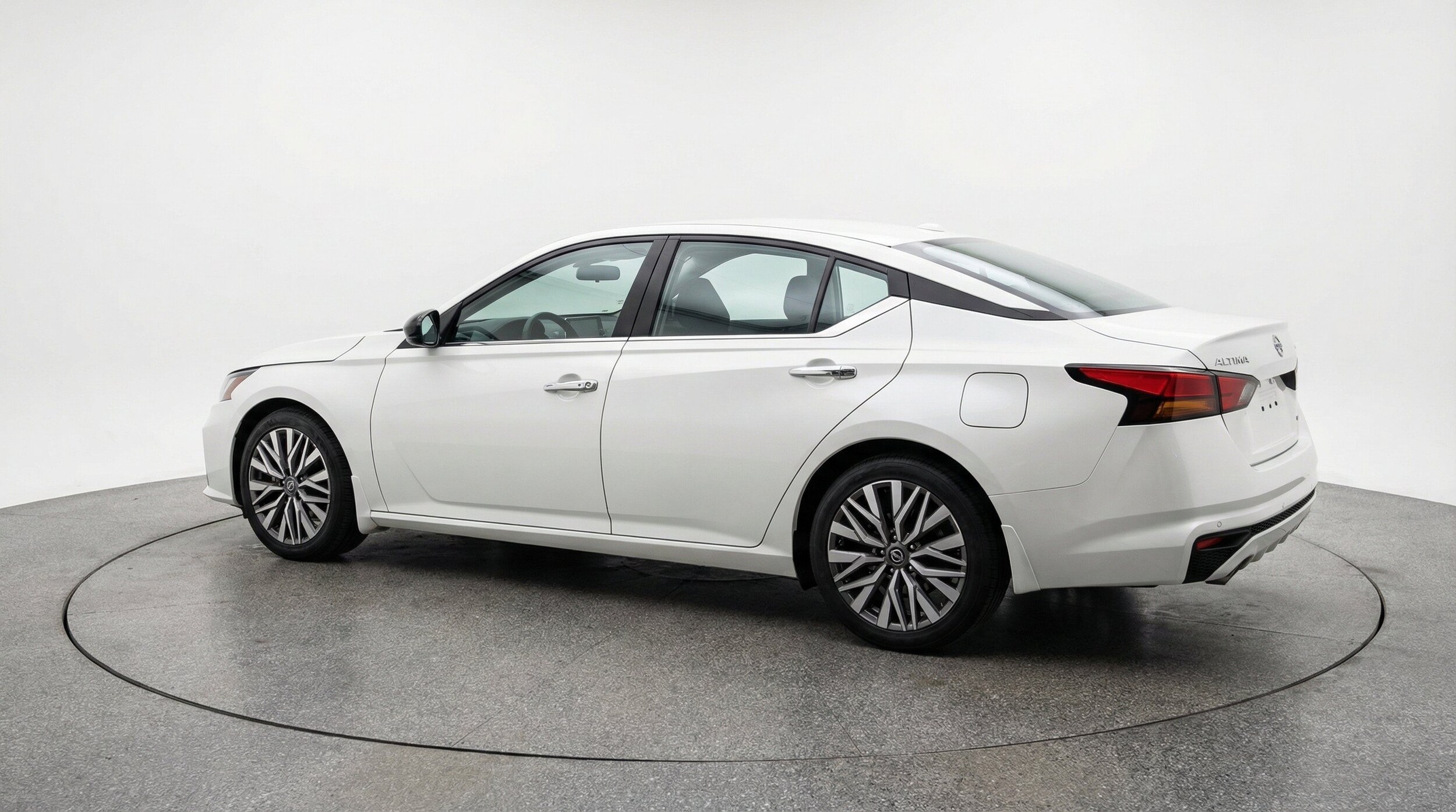 Thumbnail: 2025 Nissan Altima - 6