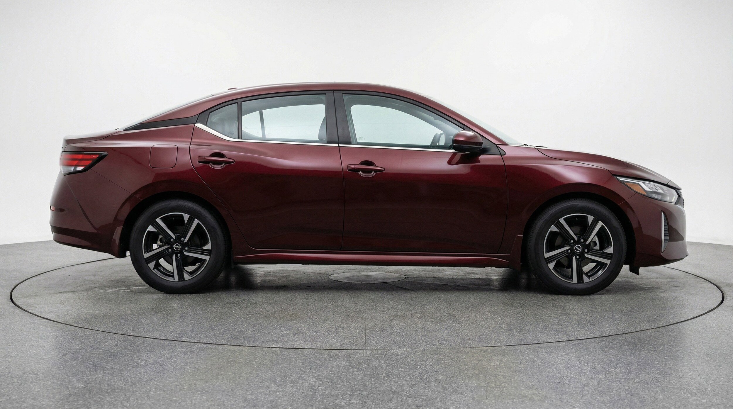 Thumbnail: 2025 Nissan Sentra - 11