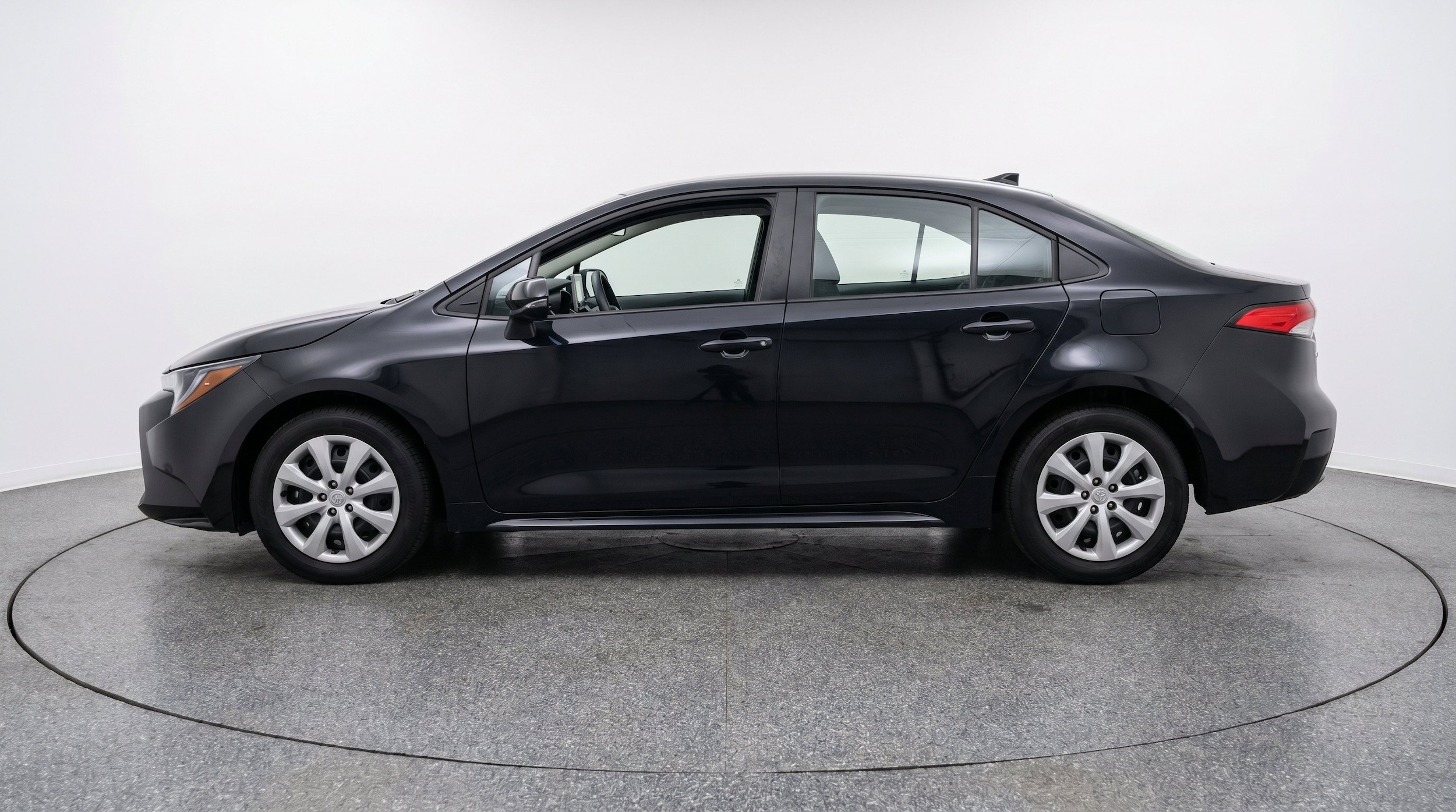 Thumbnail: 2025 Toyota Corolla - 5