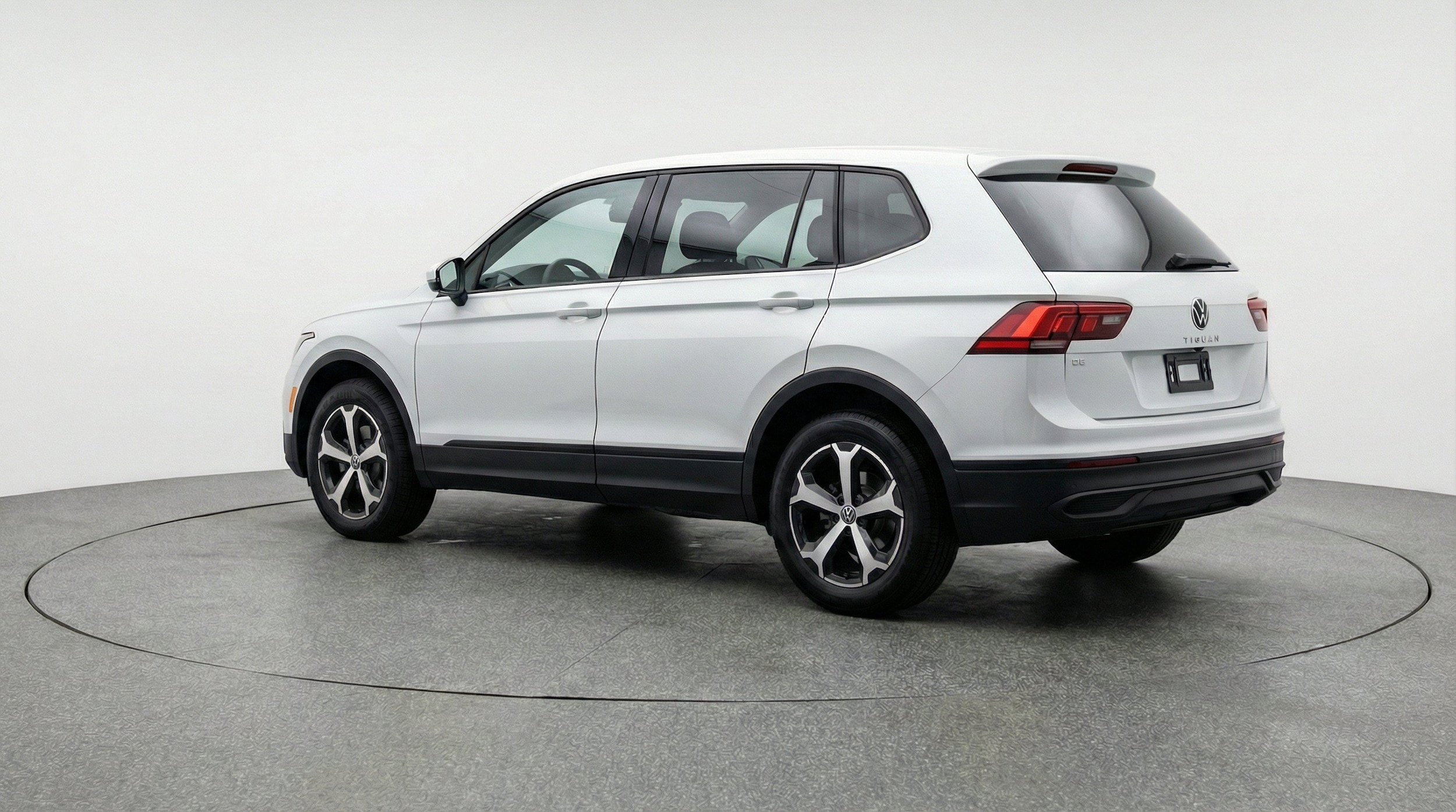 Thumbnail: 2026 Volkswagen Tiguan - 6