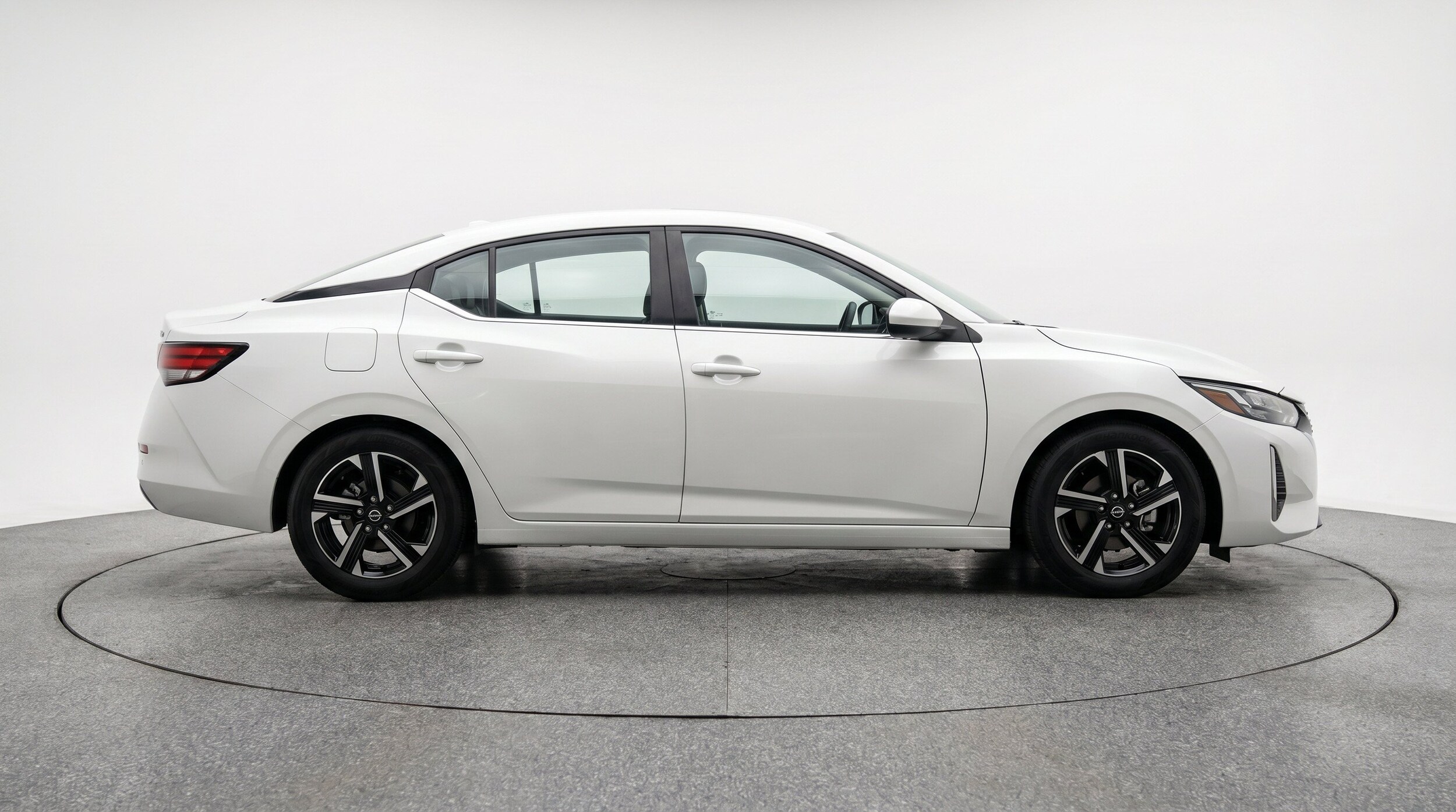Thumbnail: 2025 Nissan Sentra - 11