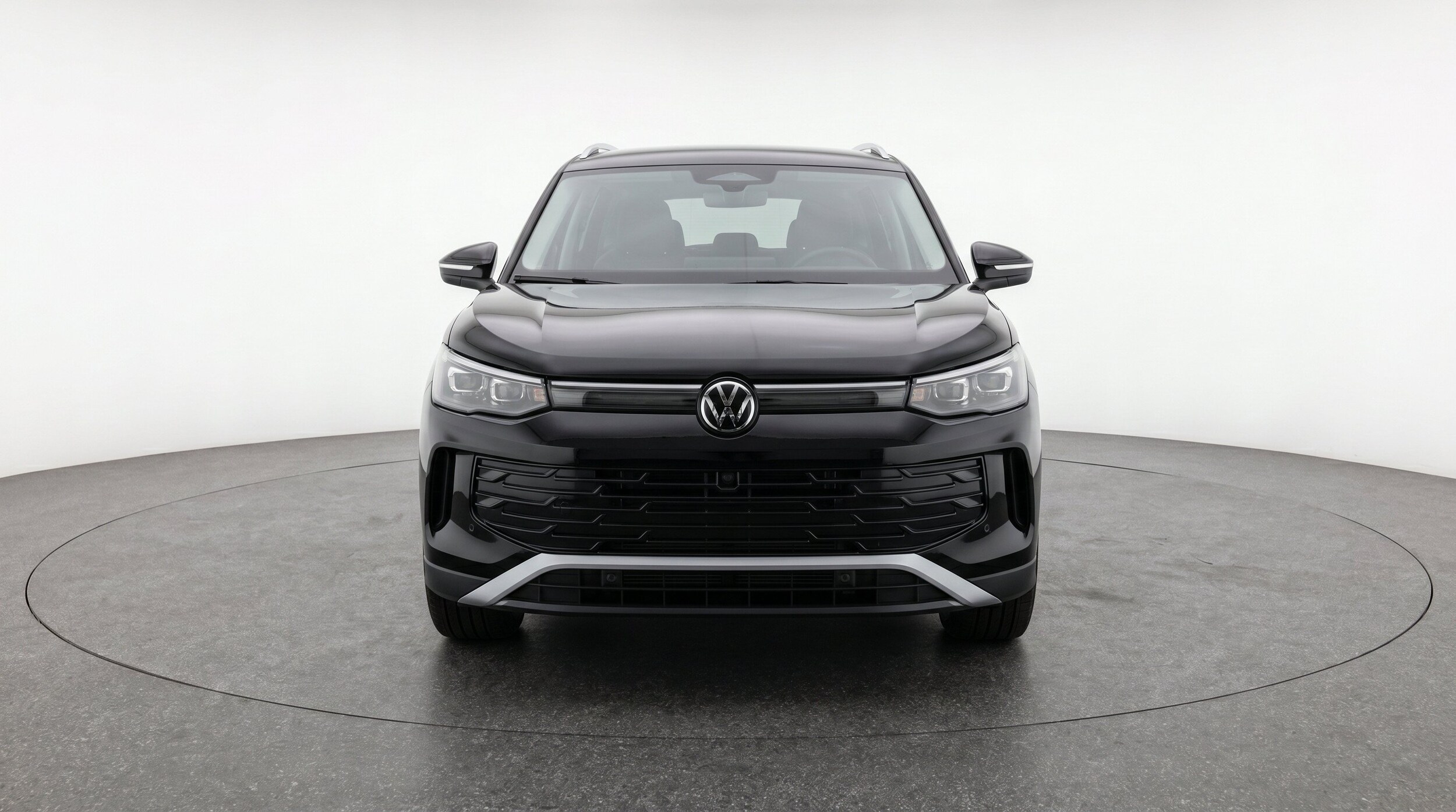 Thumbnail: 2026 Volkswagen Tiguan - 2
