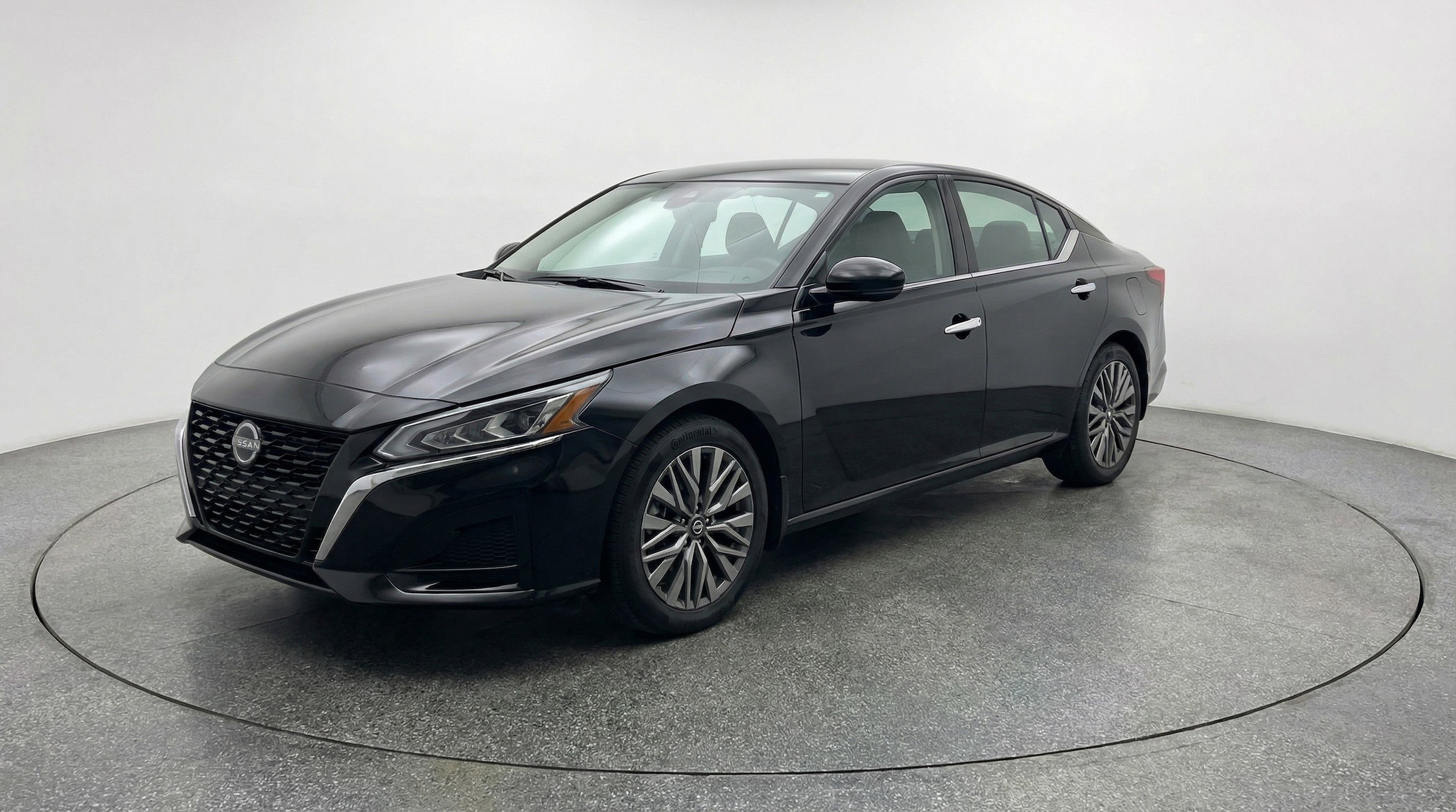 Thumbnail: 2025 Nissan Altima - 3