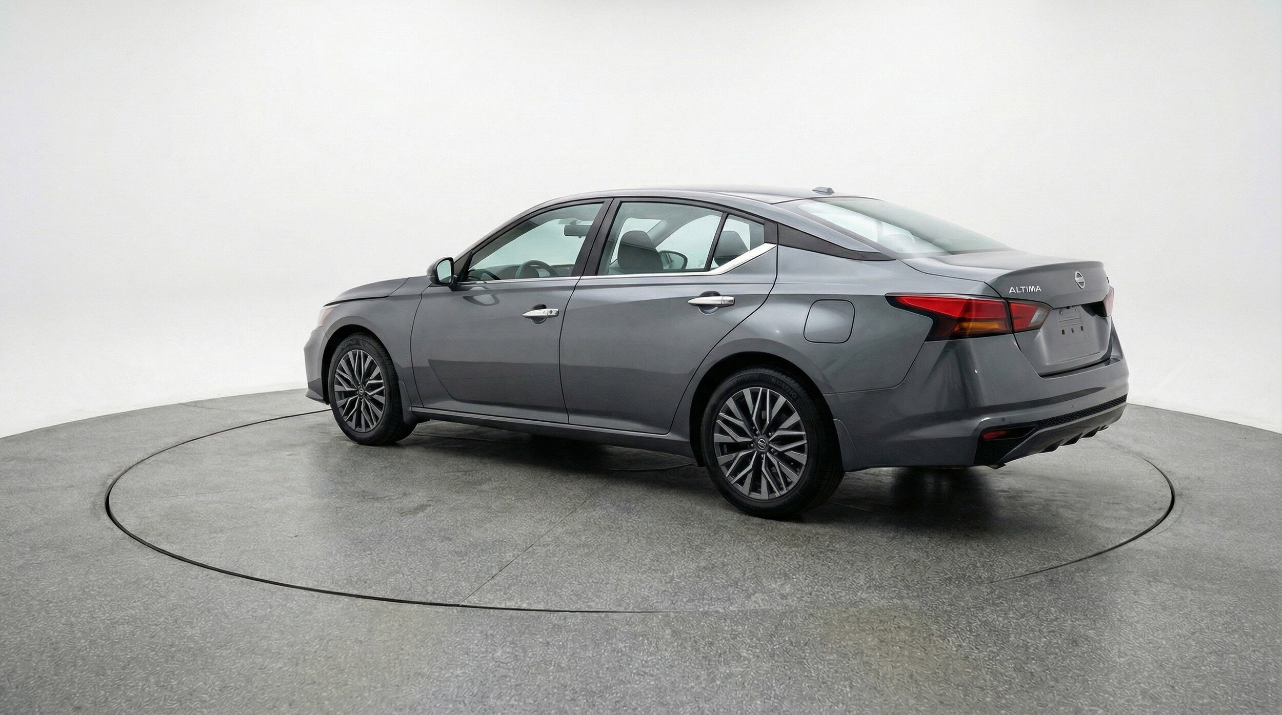 Thumbnail: 2025 Nissan Altima - 6