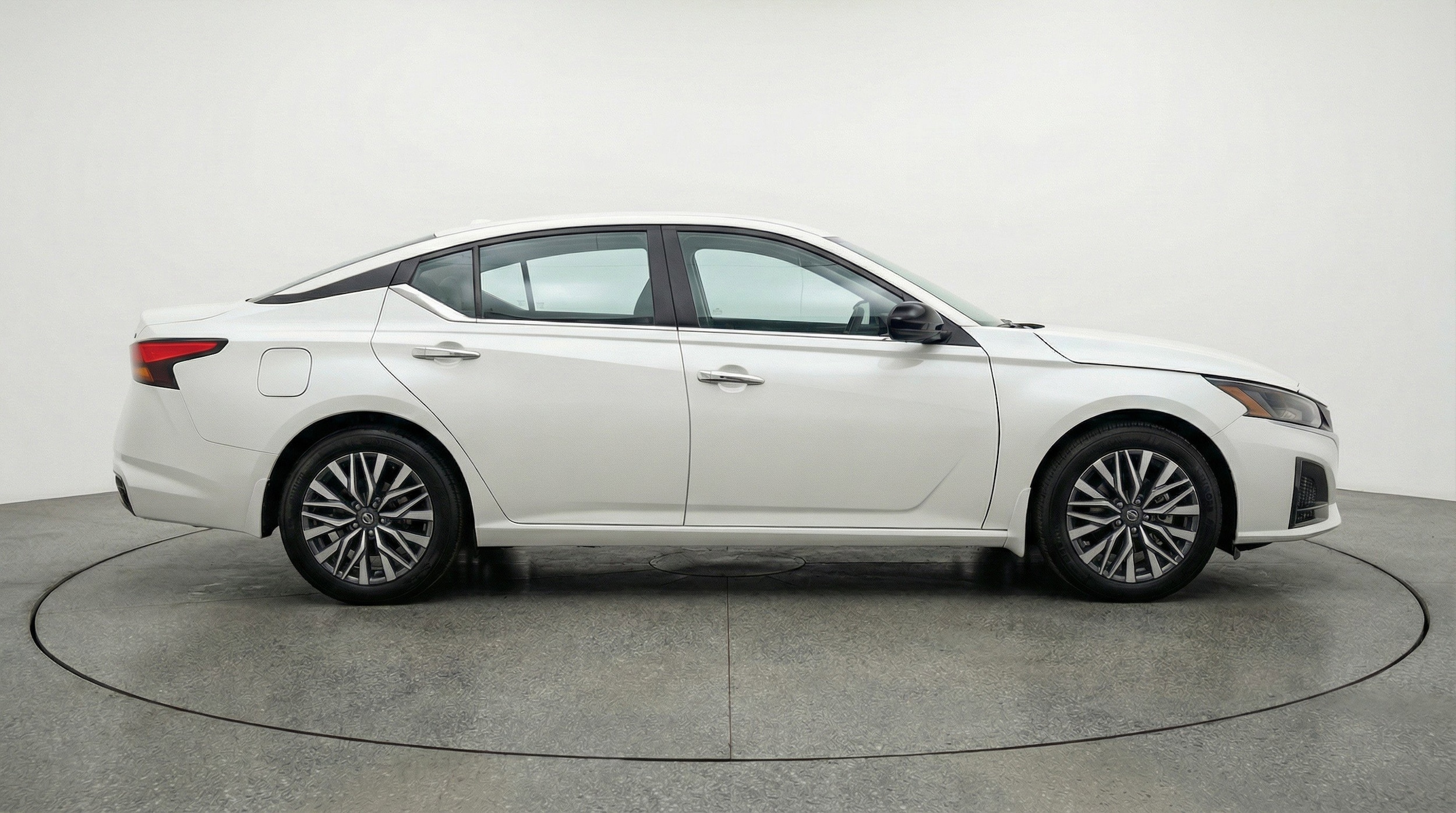 Thumbnail: 2025 Nissan Altima - 11