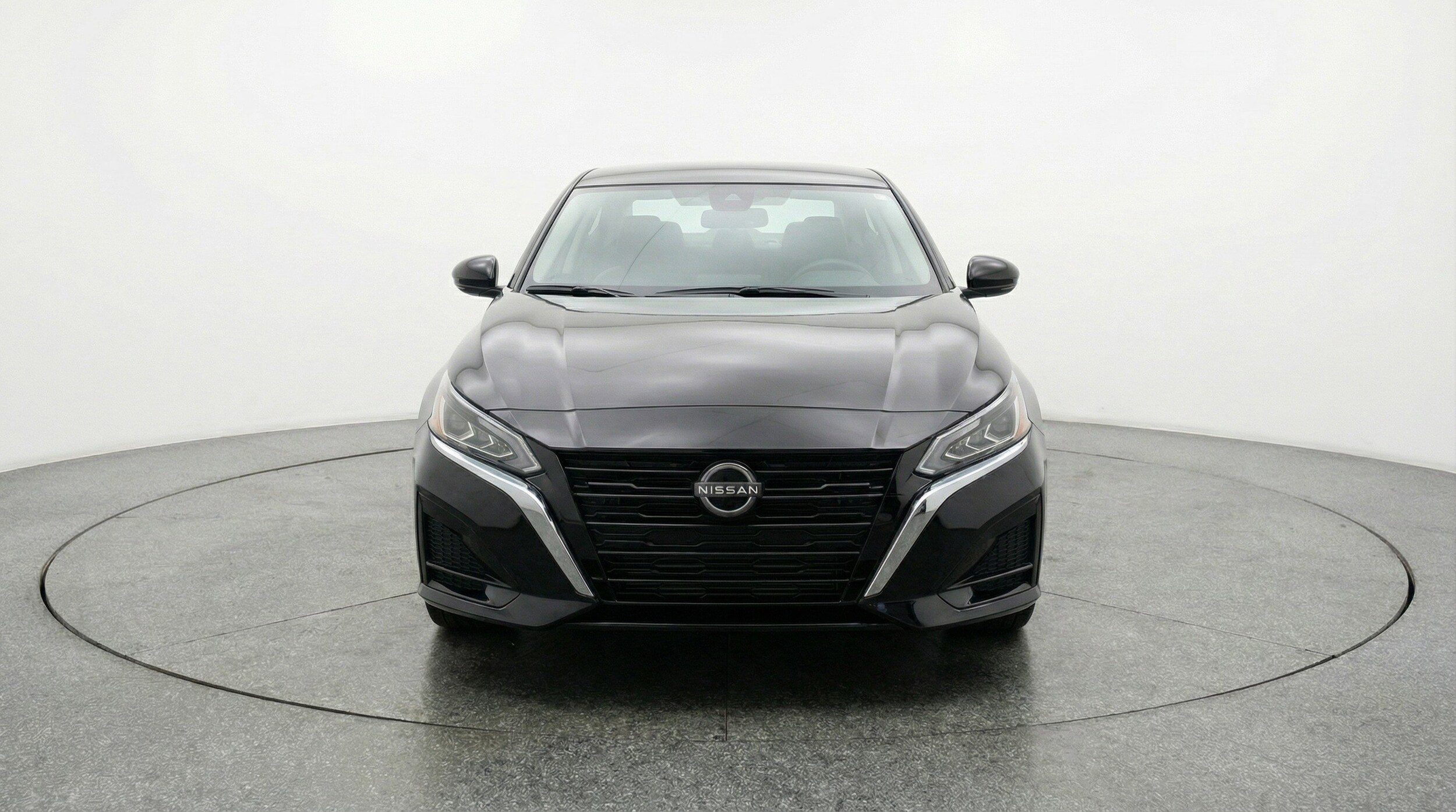 Thumbnail: 2025 Nissan Altima - 2