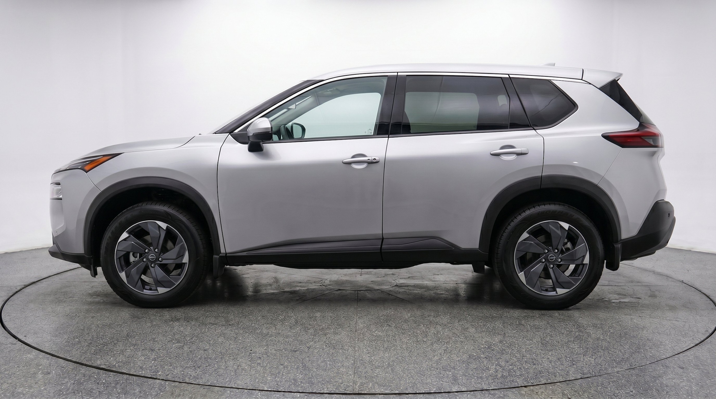 Thumbnail: 2025 Nissan Rogue - 5