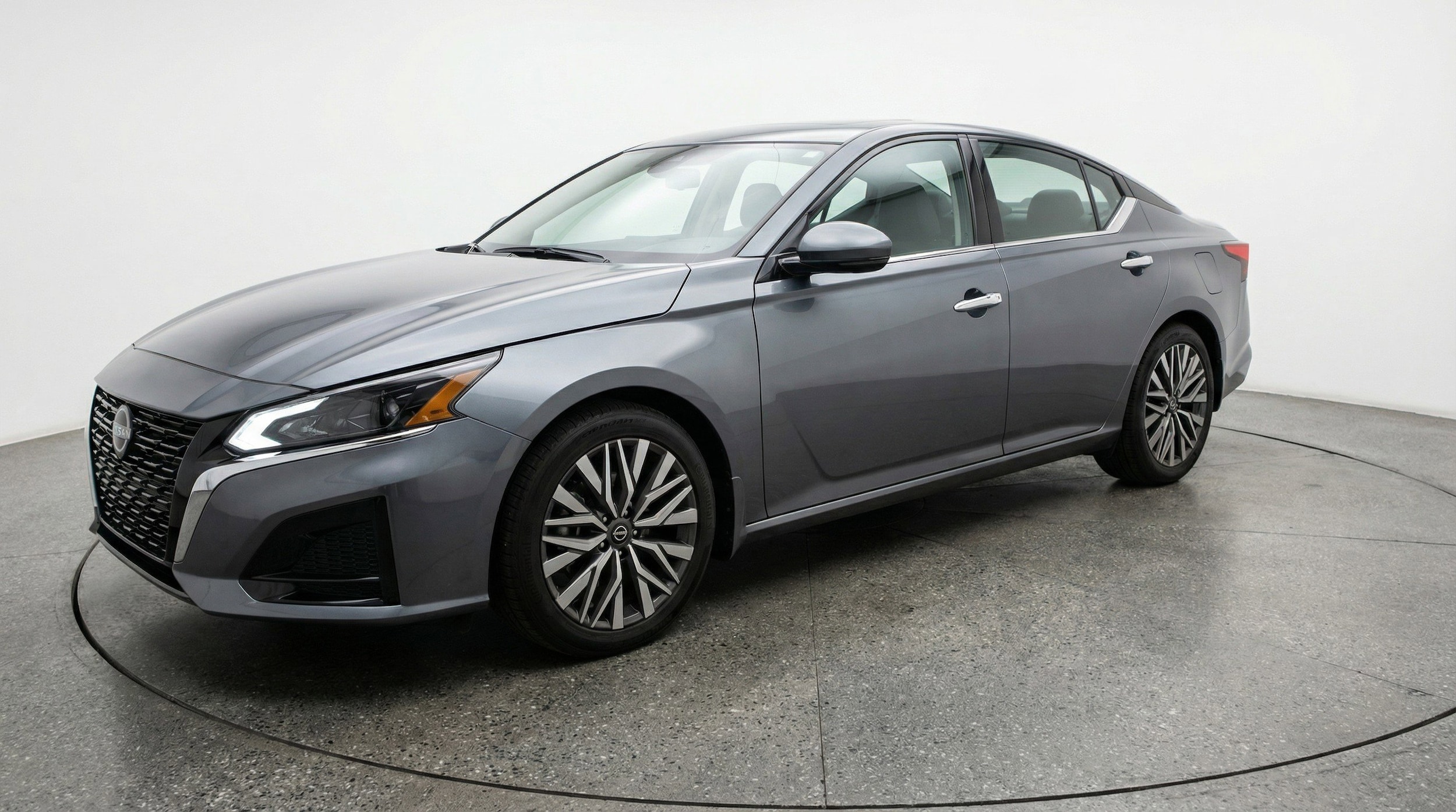 Thumbnail: 2025 Nissan Altima - 3