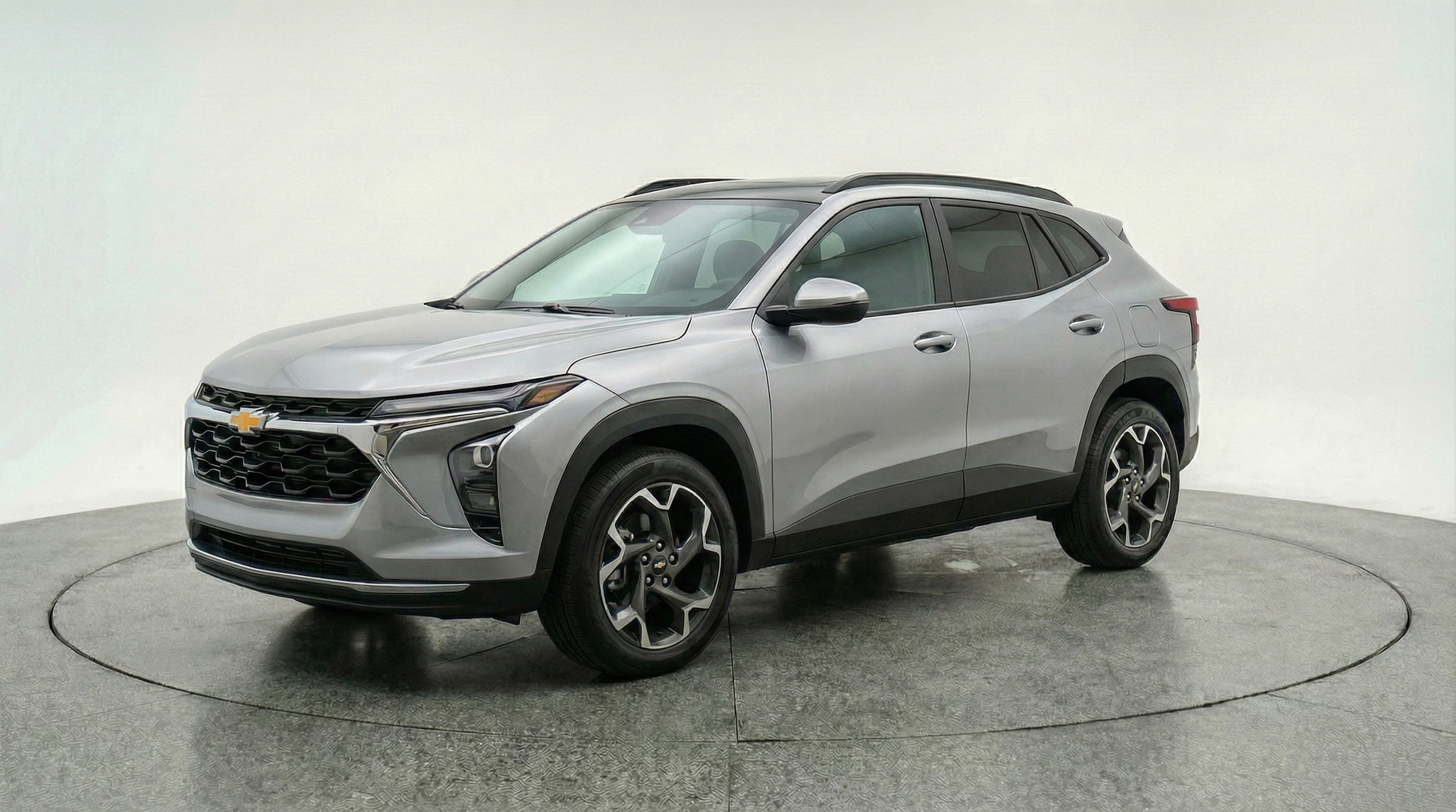 Thumbnail: 2025 Chevrolet Trax - 3