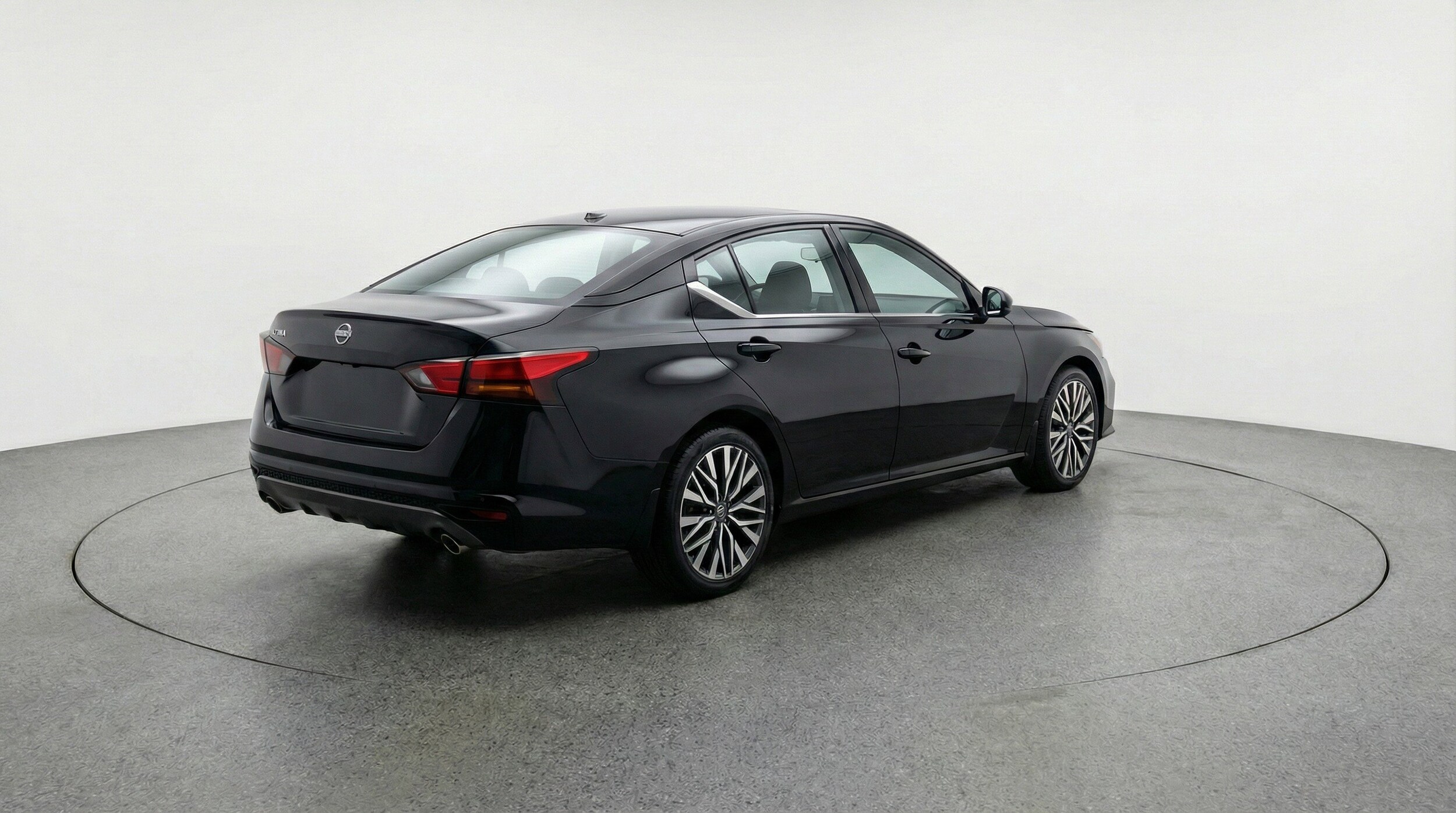 Thumbnail: 2025 Nissan Altima - 9