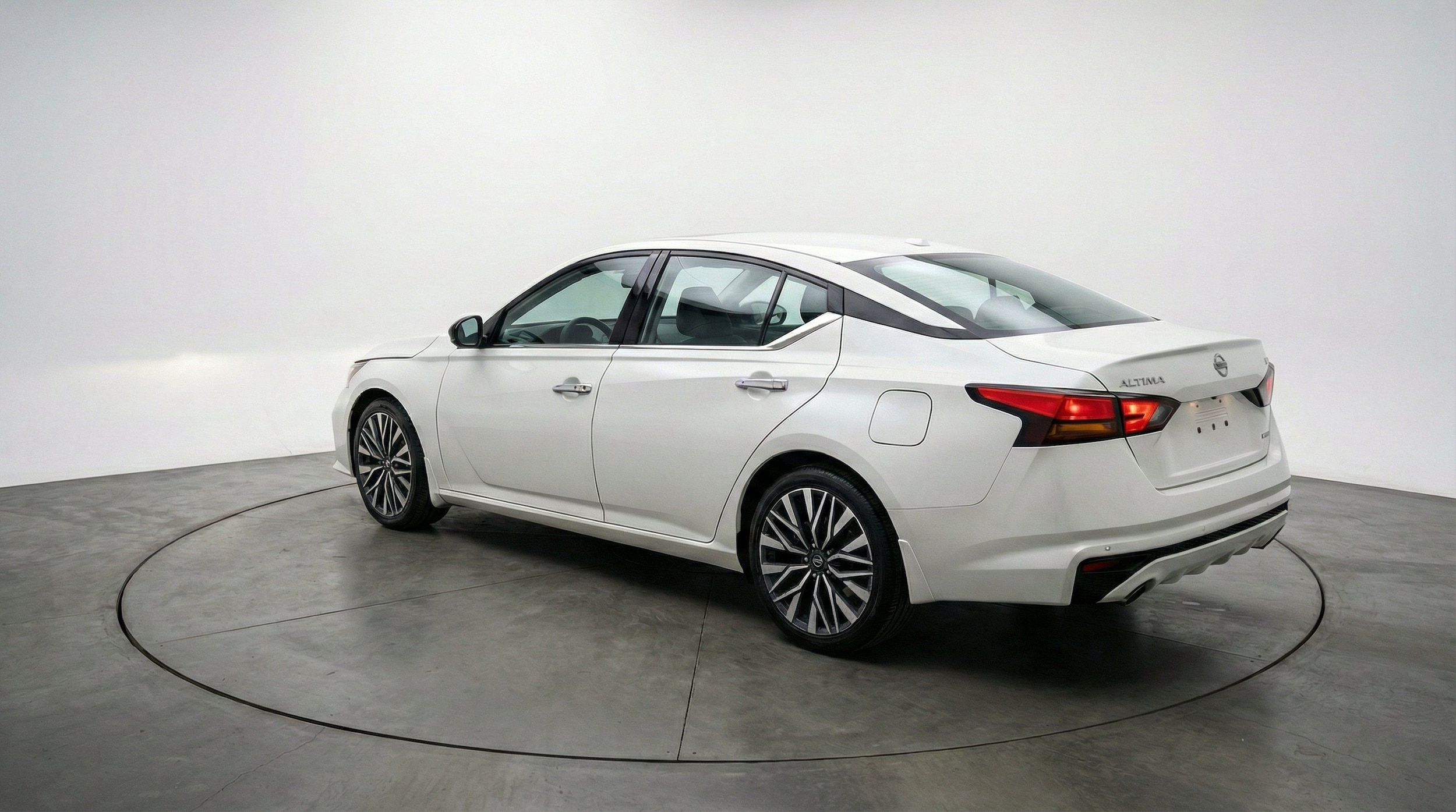 Thumbnail: 2025 Nissan Altima - 6