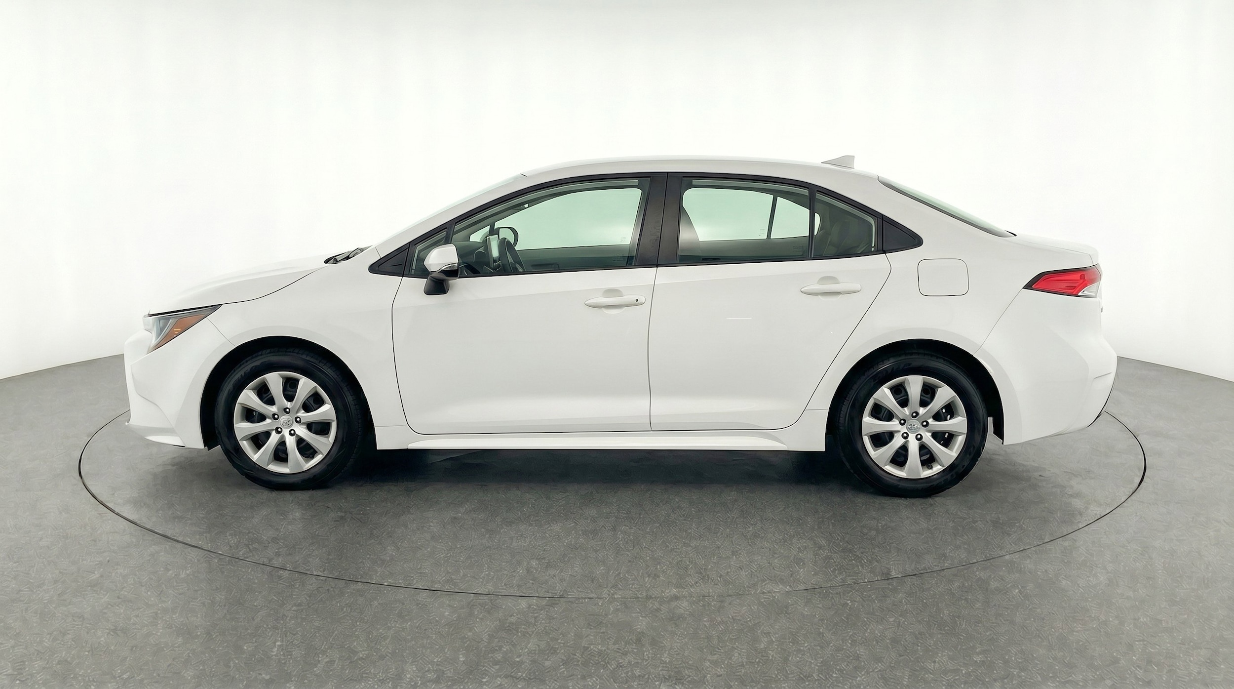 Thumbnail: 2025 Toyota Corolla - 5