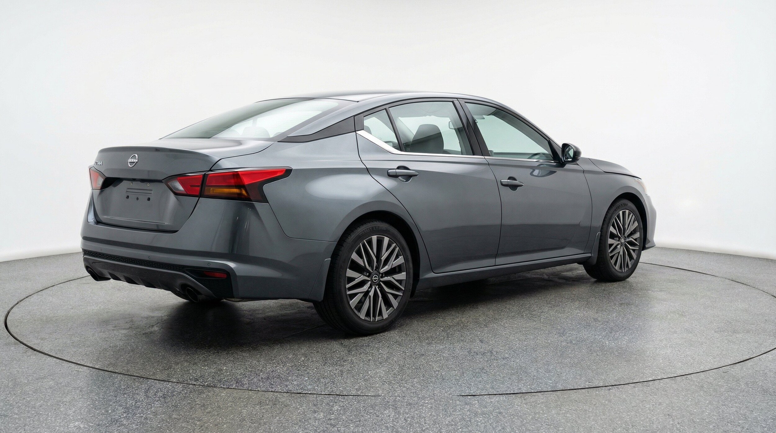Thumbnail: 2025 Nissan Altima - 9