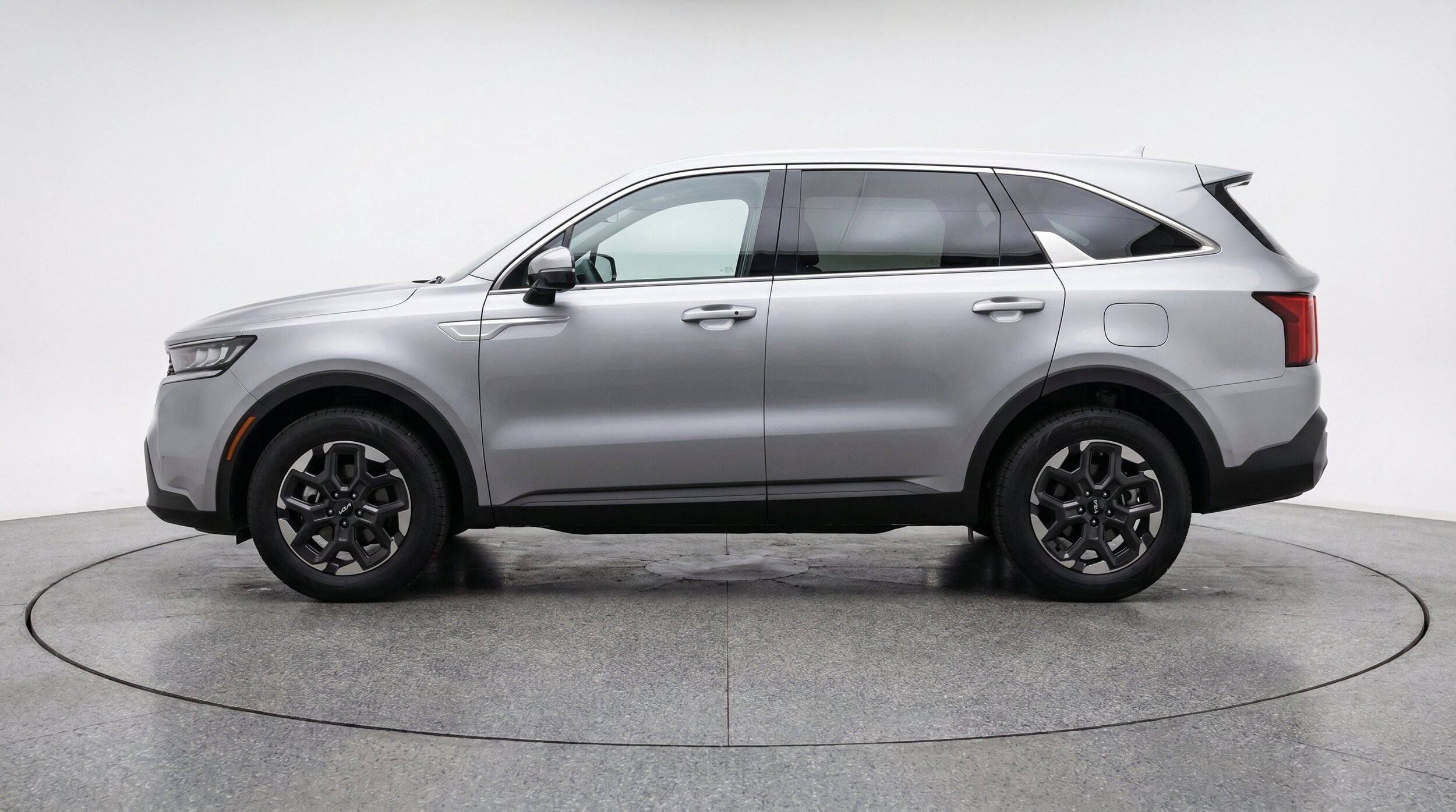 Thumbnail: 2024 Kia Sorento - 5