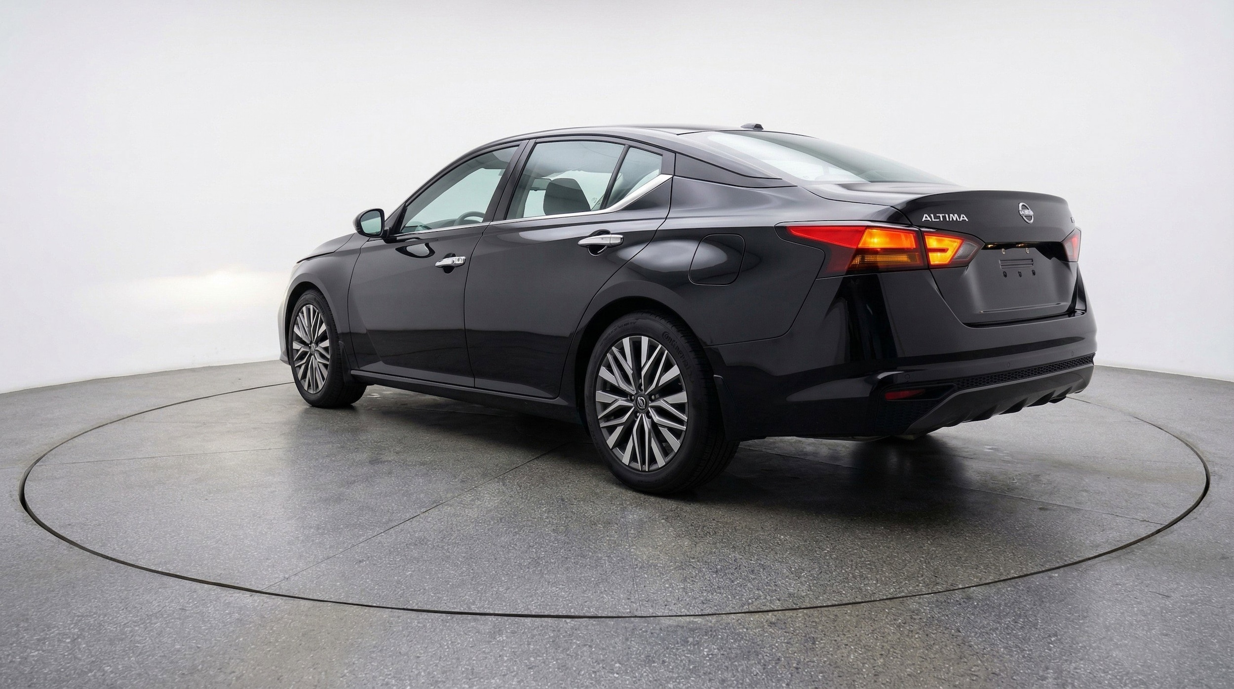 Thumbnail: 2025 Nissan Altima - 6