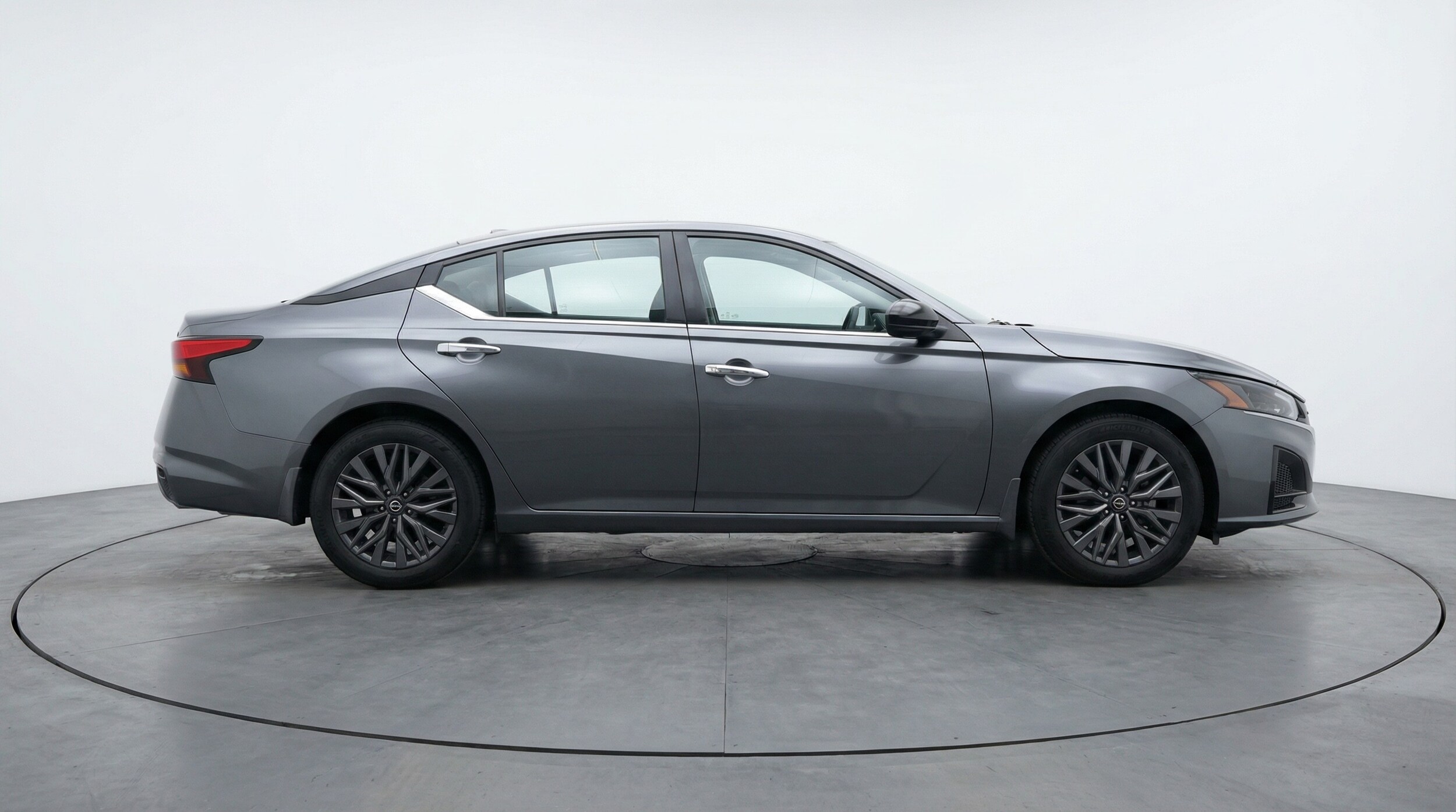 Thumbnail: 2025 Nissan Altima - 8