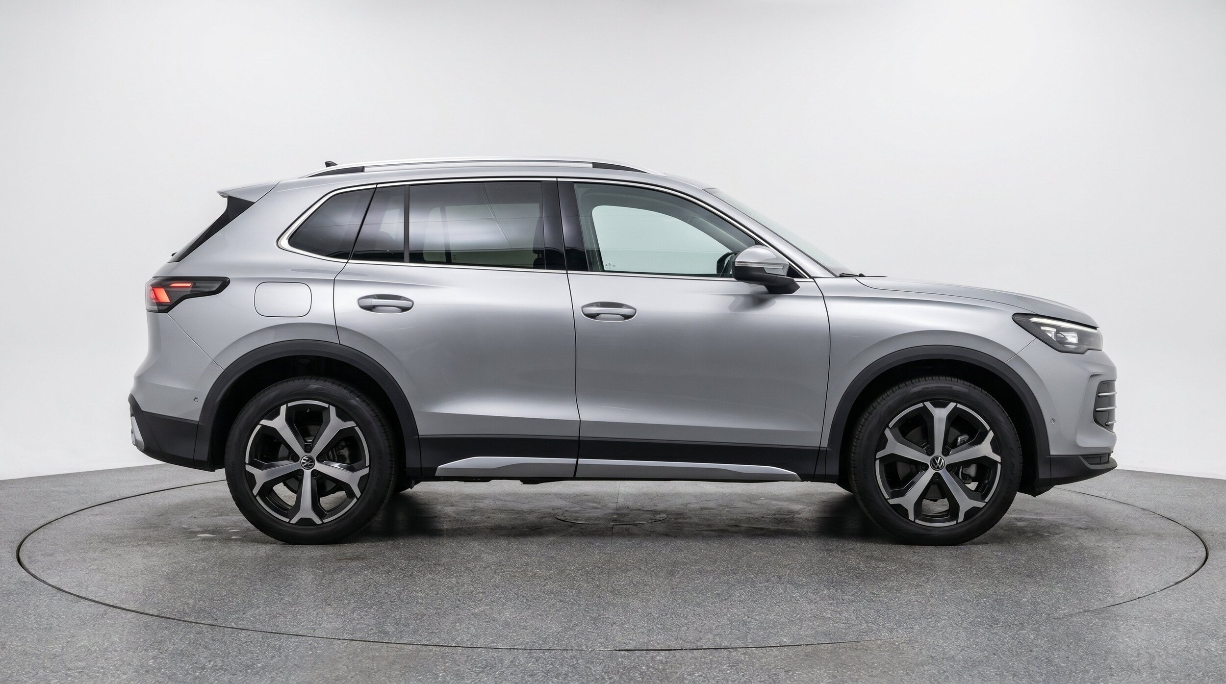 Thumbnail: 2026 Volkswagen Tiguan - 11