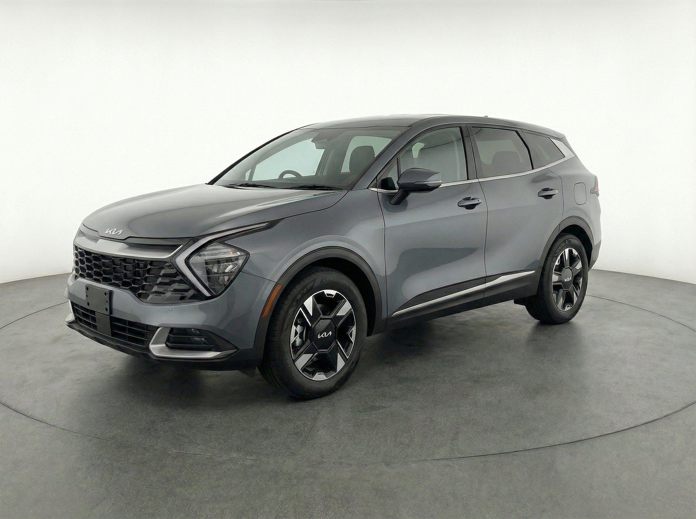 Thumbnail: 2026 Kia Sportage - 3